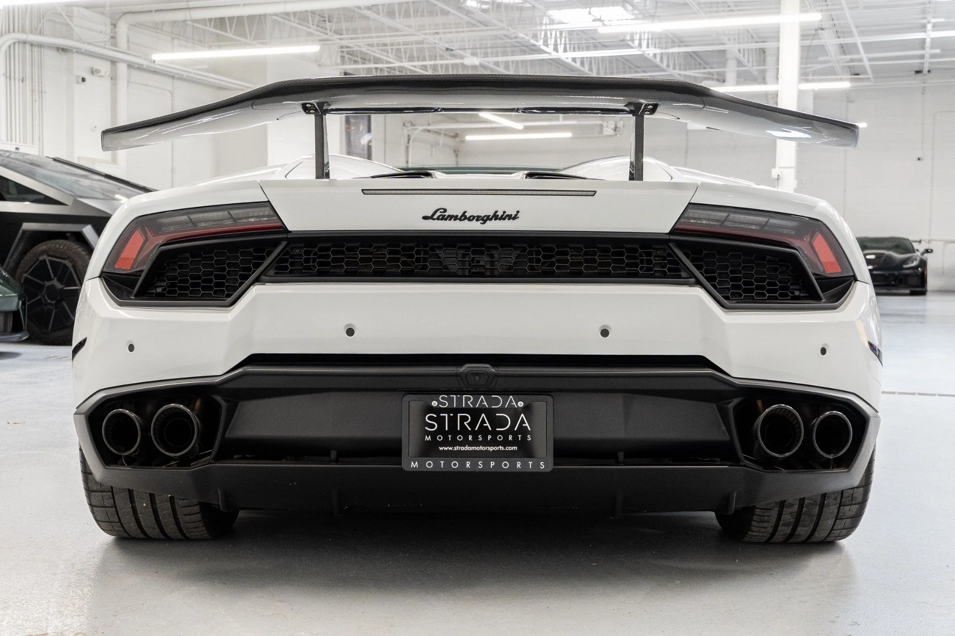 mph005_2367424311_Used_2017_Lamborghini_Huracan_LP_580_2_Spyder_1772480495_855c0fa22b