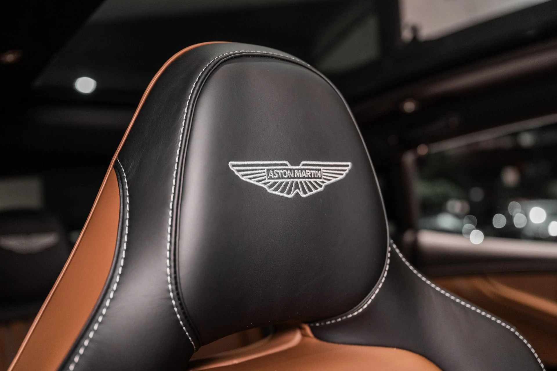 mph005_2371648645_New_2026_Aston_Martin_DBX_707_1780937763_9fba2c9f2f