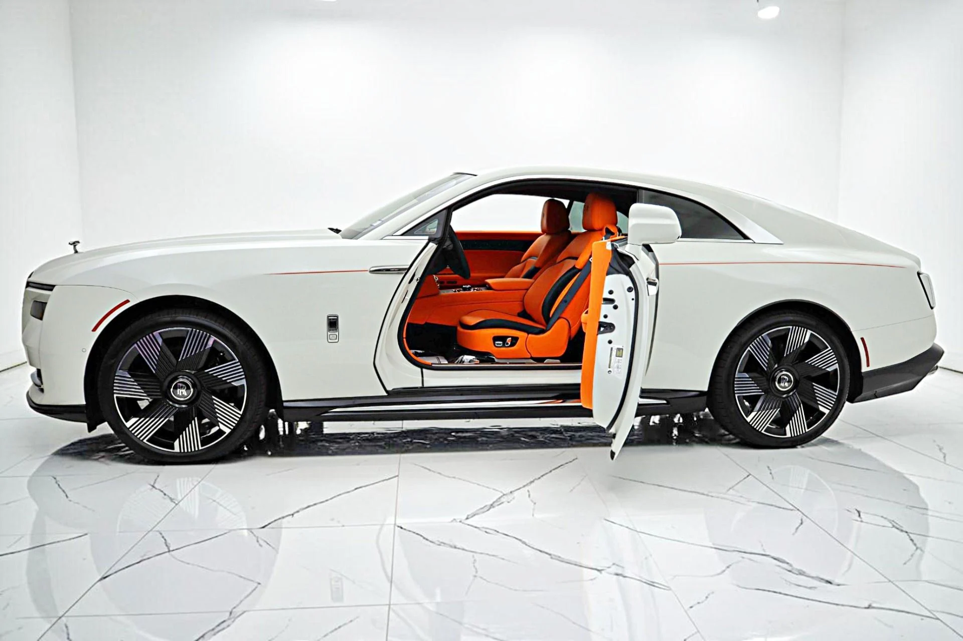 mph005_2372344736_Used_2026_Rolls_Royce_Spectre_LEASE_OPTIONS_AVAILABLE_8a823afc01