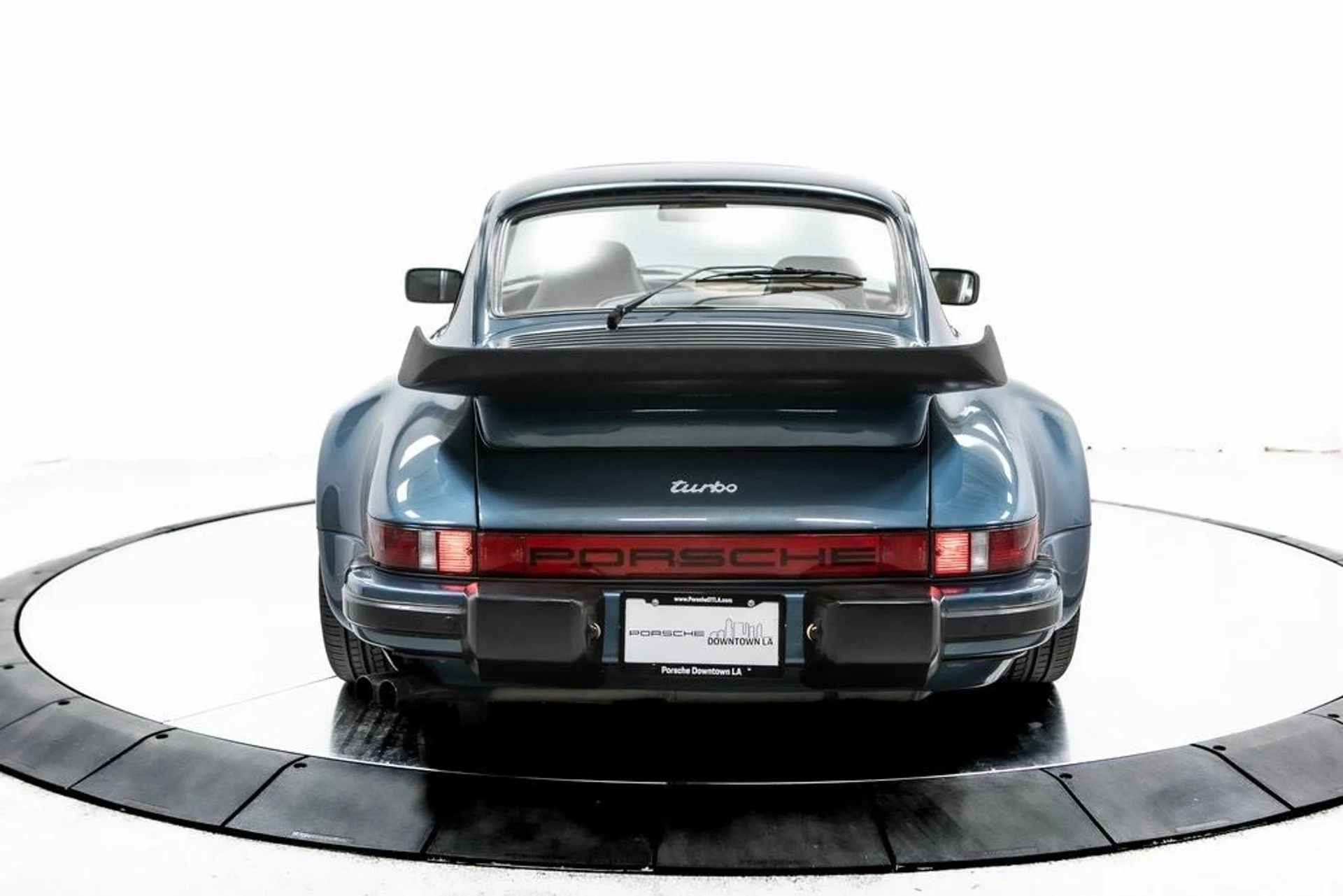 mph005_2383699301_817977f638d21555a3fa52c87a92de60x_a82aa19d27