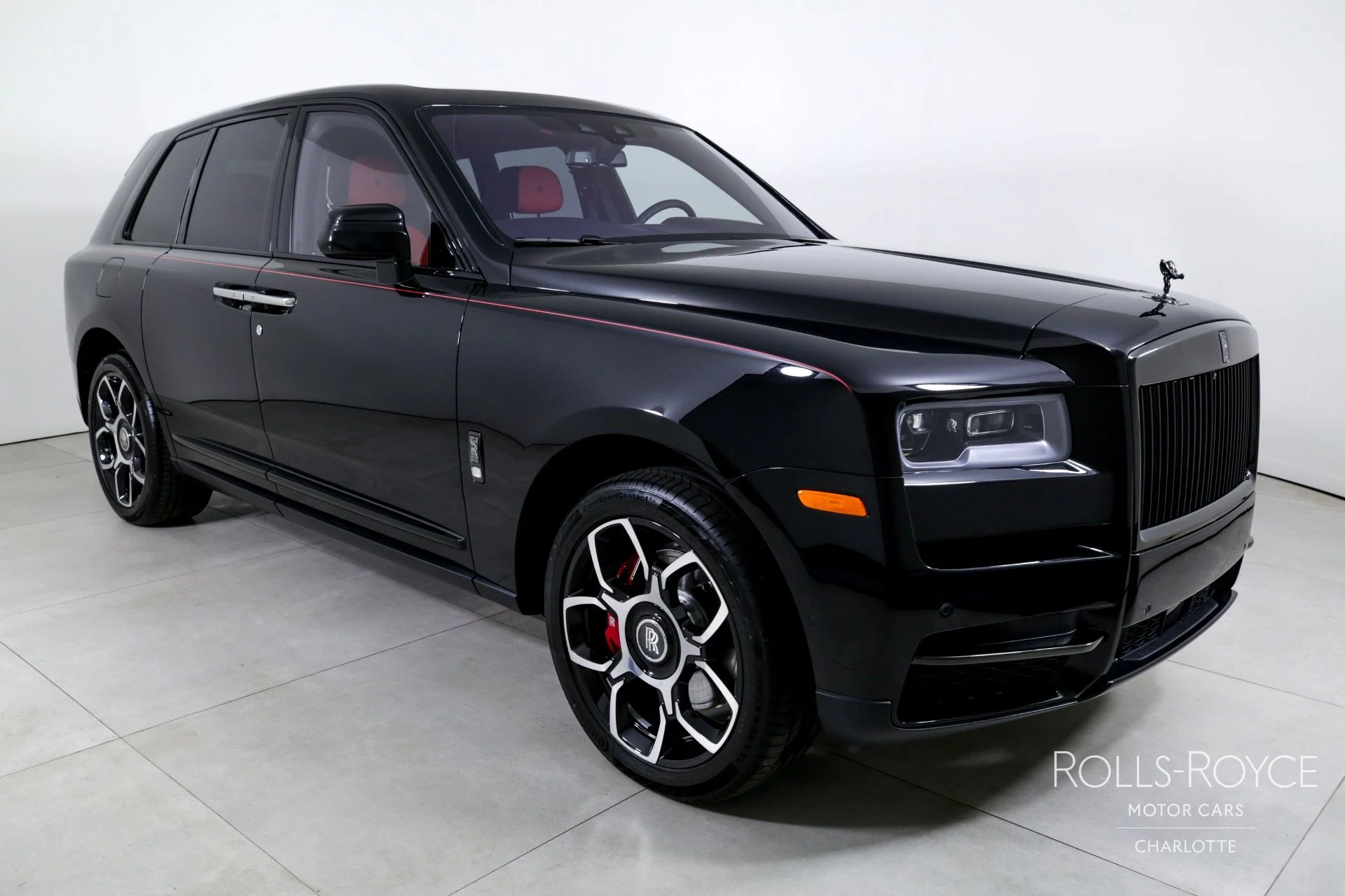 mph005_2384062103_Used_2024_Rolls_Royce_Black_Badge_Cullinan_1746462014_2e7cd35c0e