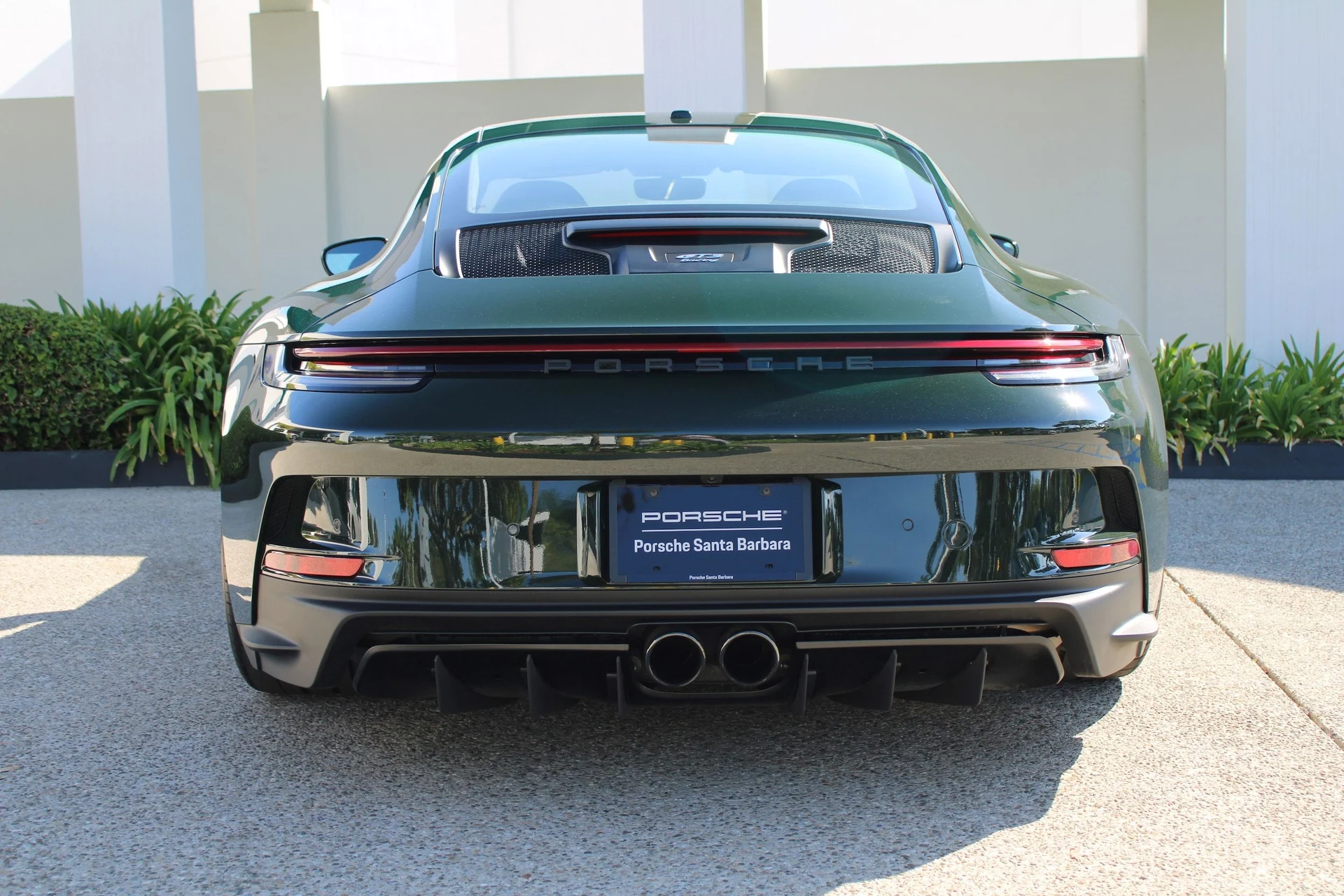 mph005_2390285436_97f4491f28ba165f0b394fafd7310cd5x_de24957082