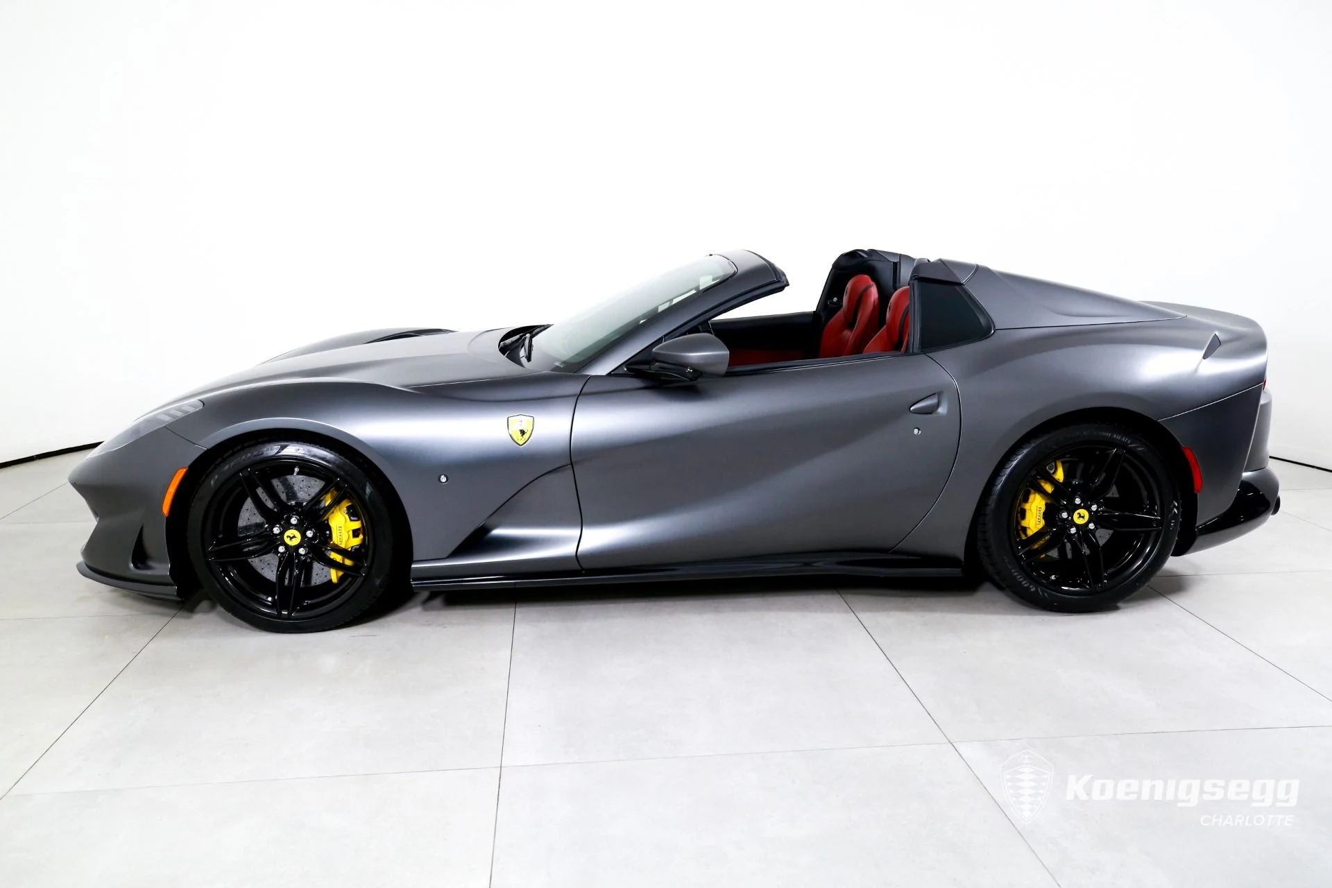 mph005_2397270284_Used_2021_Ferrari_812_GTS_1782837428_1f5728babe