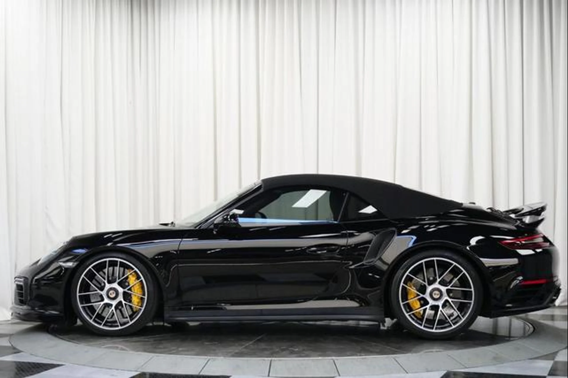 mph005_2398017463_k3dr_V882j_Ri_Swqo6_Ri4_TC_1s6l_E_a3a96744bd