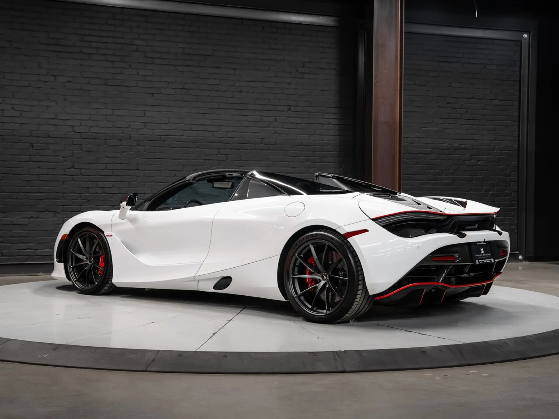 mph005_2401919199_mclaren_720s_2019_3cea98d25a