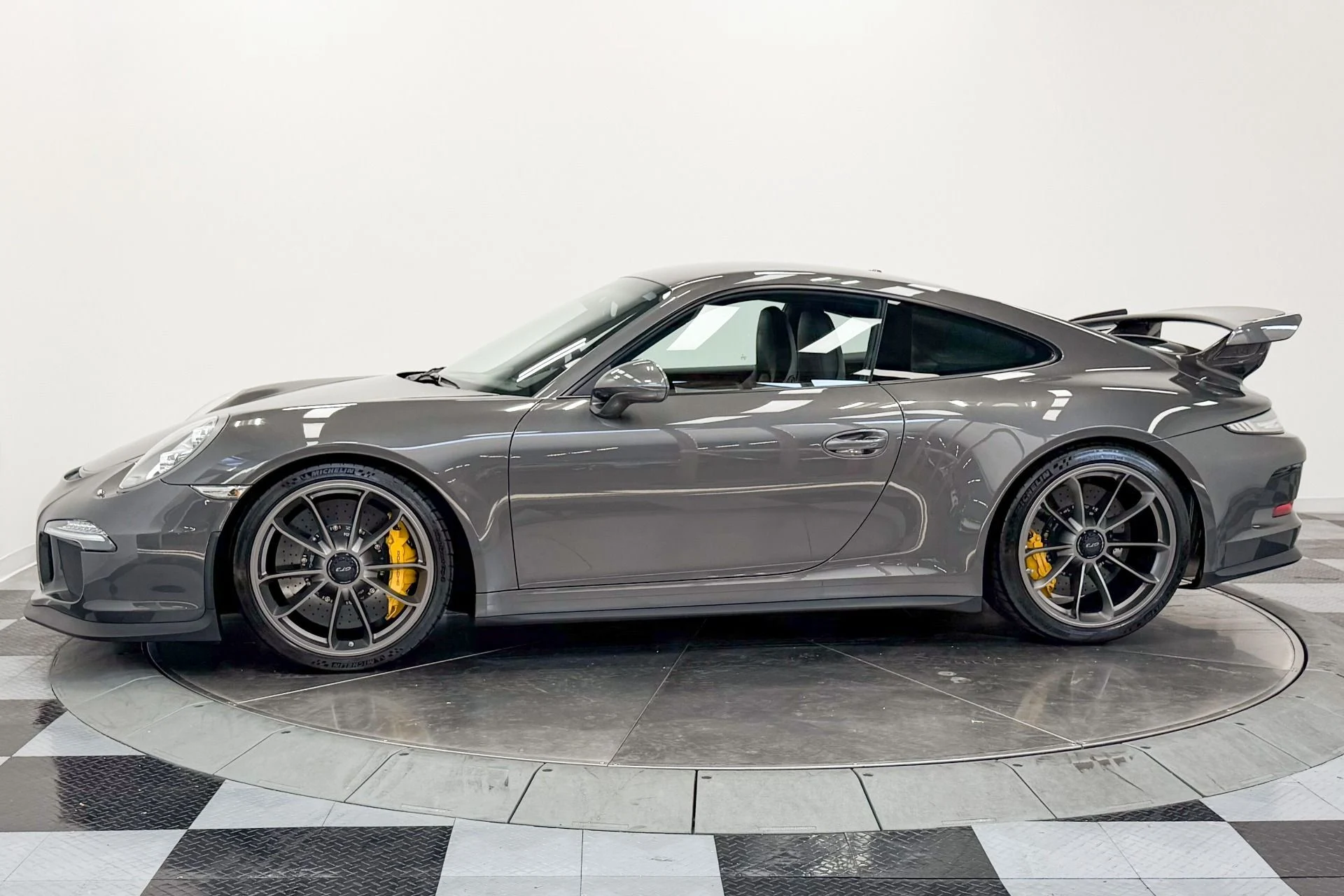 mph005_2409526784_Used_2015_Porsche_911_GT_3_Carbon_Ceramic_Brakes_Low_Miles_Fresh_Service_1782928031_4569f9eb6c