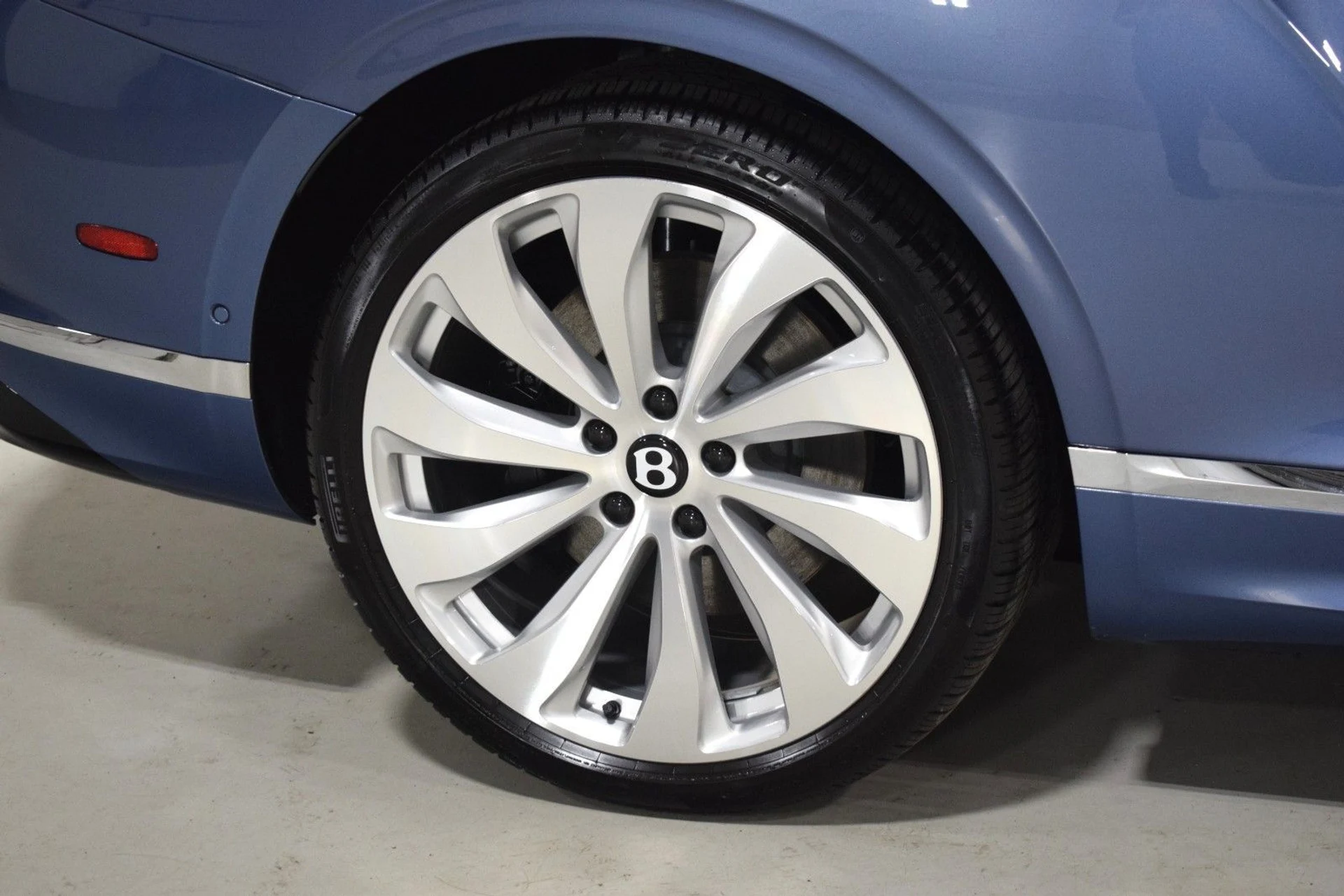 mph005_2409580846_248606d219b8d3f2d511705cfc049575x_0c55b1022a