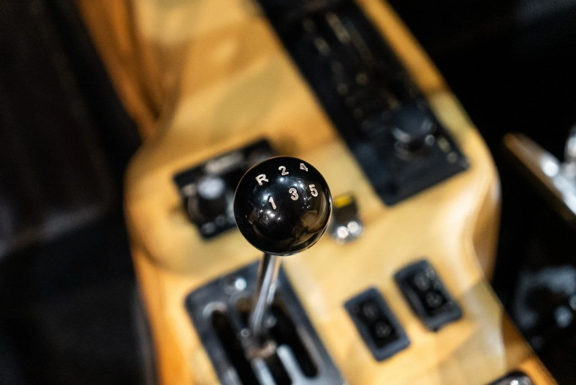 mph005_2417377006_66aa8e446cd4cea6edf7ada64afac222_456350548d