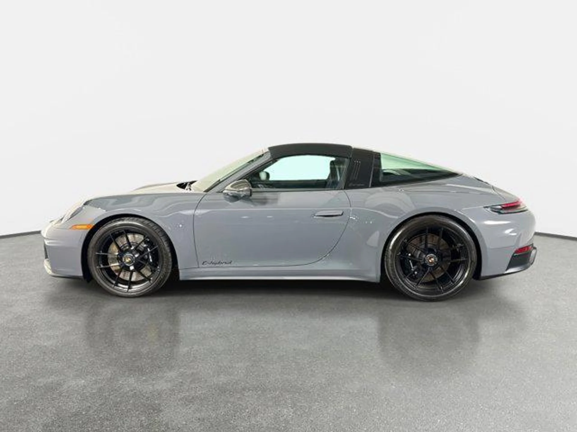 mph005_2434273019_qdrl5_B9c_Ub_Futsfqz6n8_V8_j_Mo_33f7d664d4