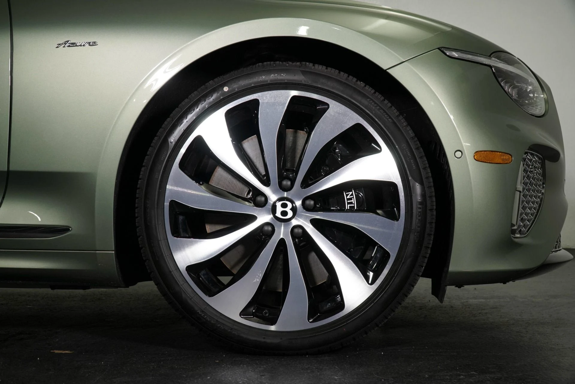 mph005_2438495400_New_2026_Bentley_Continental_GTC_Azure_1771889738_48c9477ba9