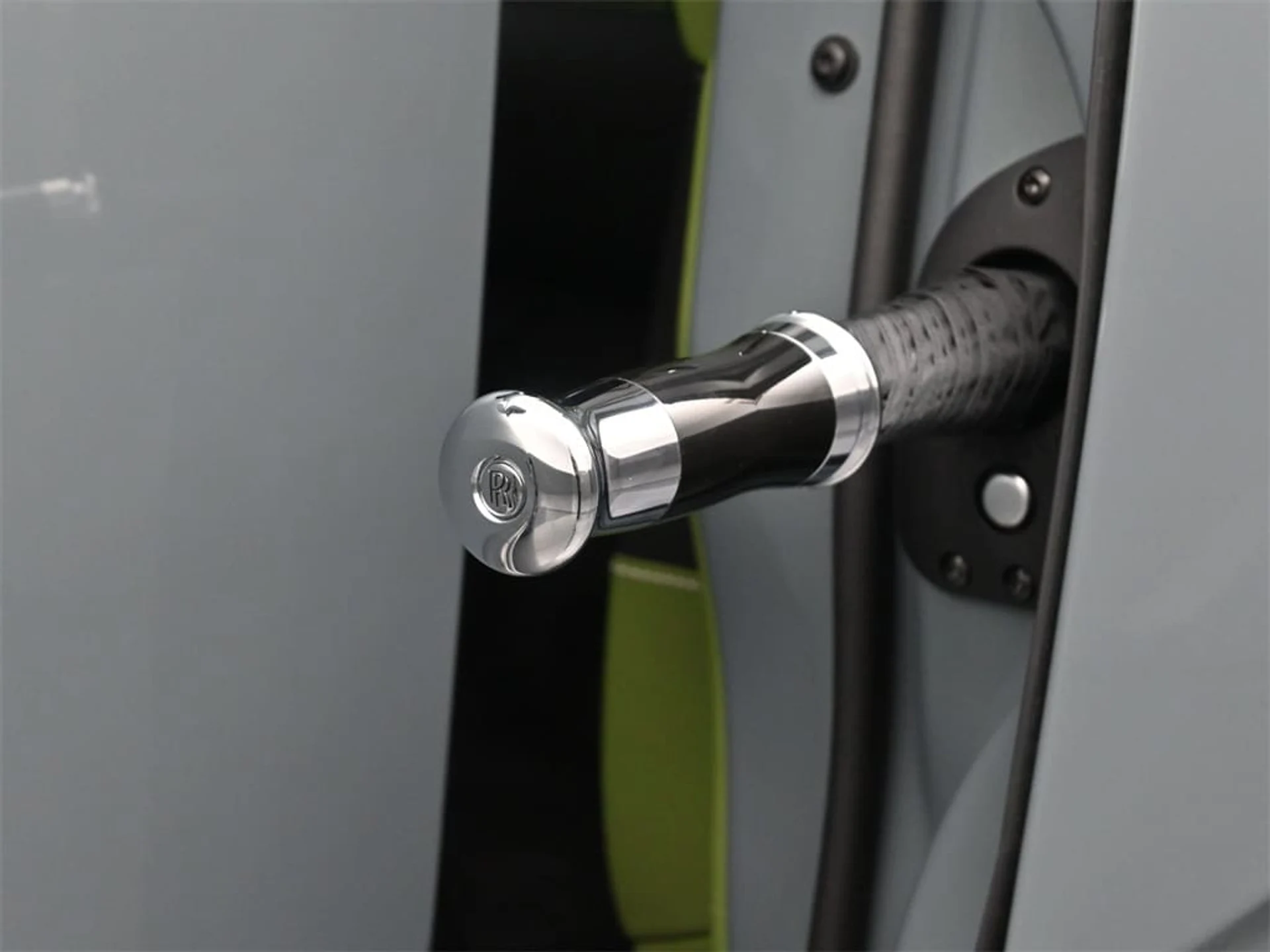 mph005_2443765357_050a91450caf1d932ae8c9d6d9dc18f2x_a2ce21cf01