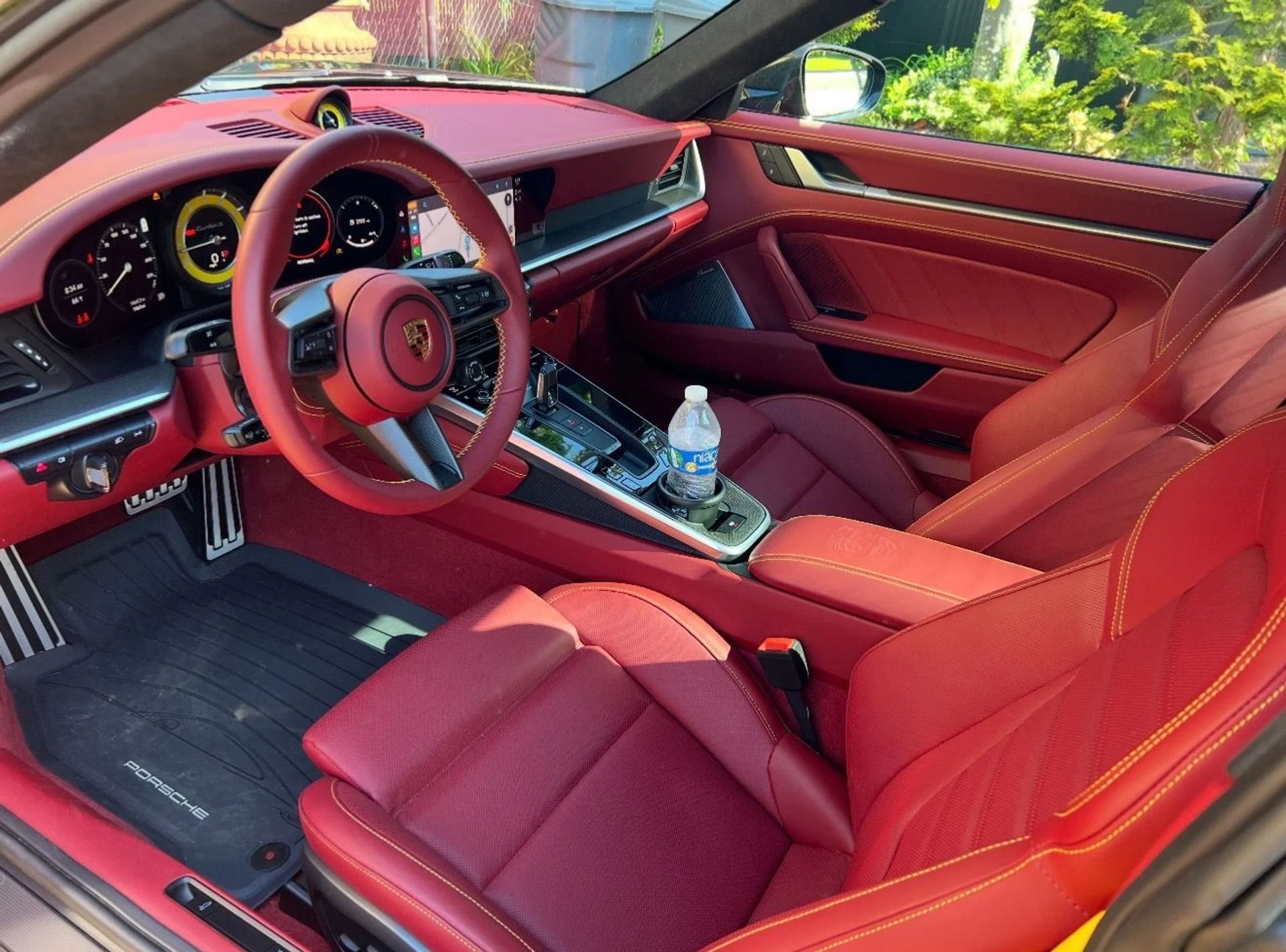 mph005_244876738_Used_2022_Porsche_911_Turbo_S_1752699648_3134f39c74