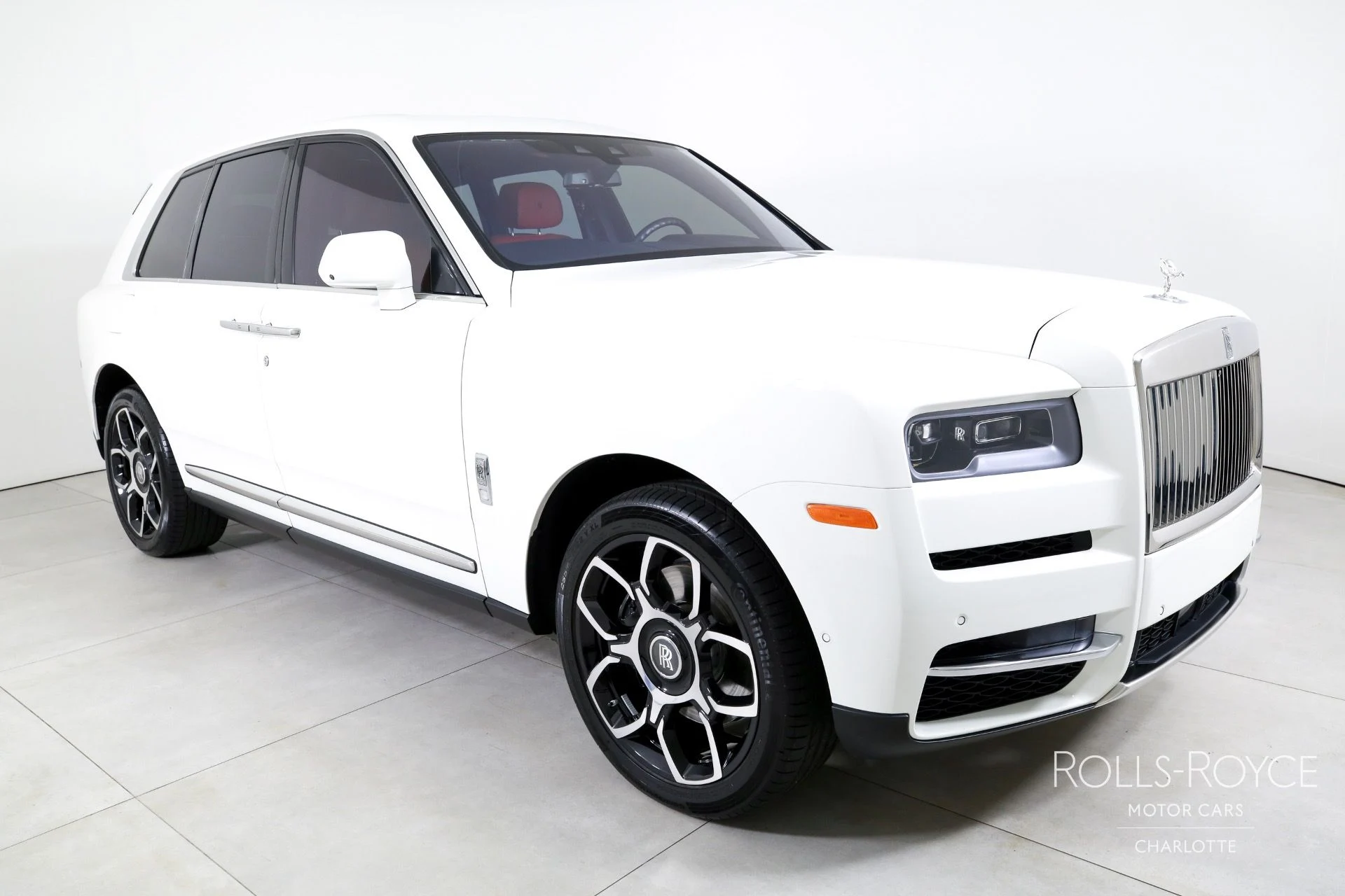mph005_2474972070_Used_2020_Rolls_Royce_Cullinan_1754408854_ff20716a27