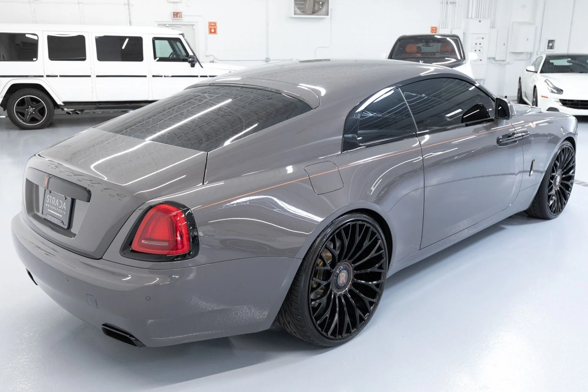 mph005_2477080203_Used_2018_Rolls_Royce_Wraith_Luminary_Collection_1708563018_189b883cca