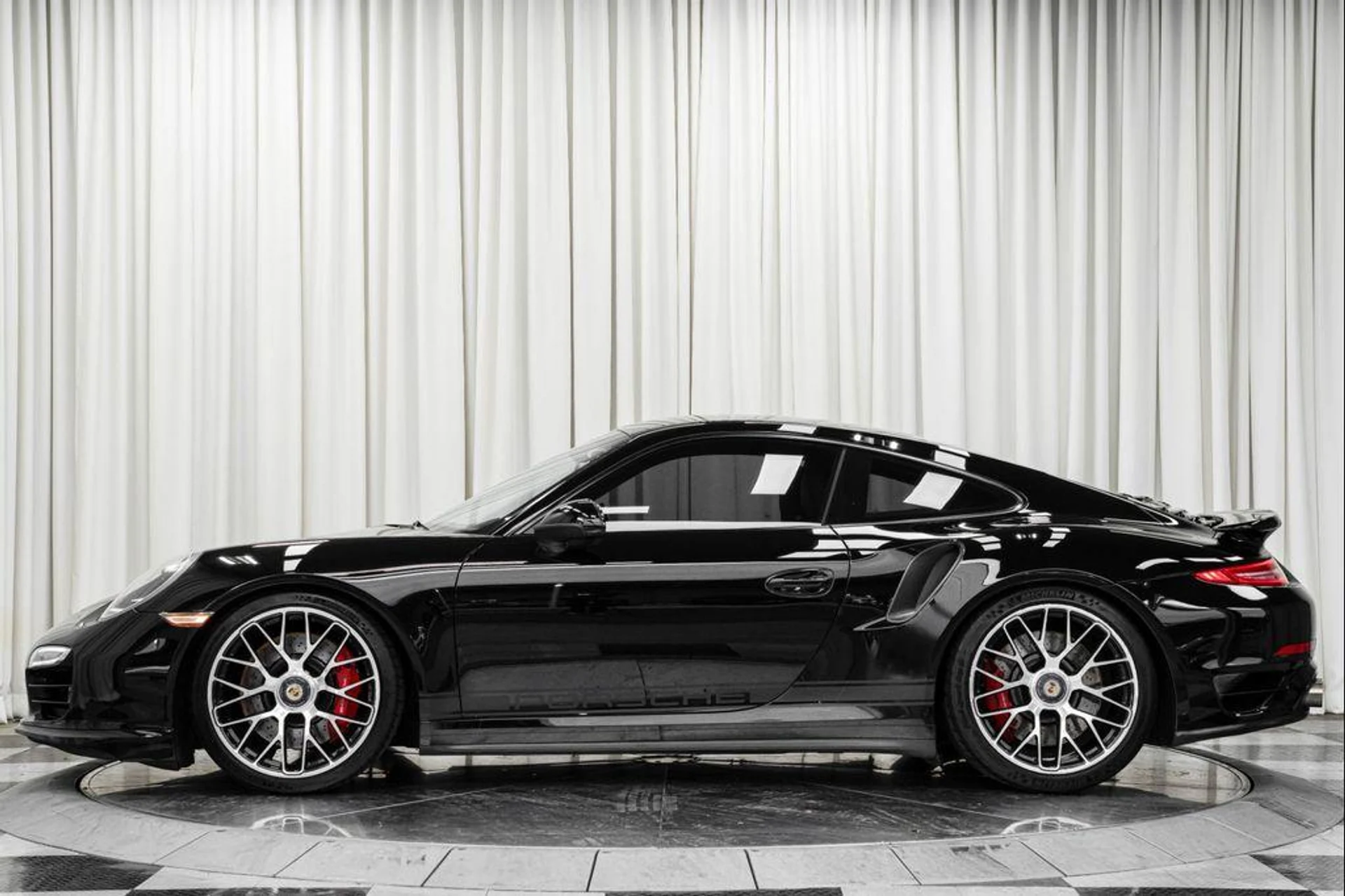 mph005_2477088767_Kf_PA_wum_Gju_E26_D31_K4h_I6twj_FU_0f4c8231dd