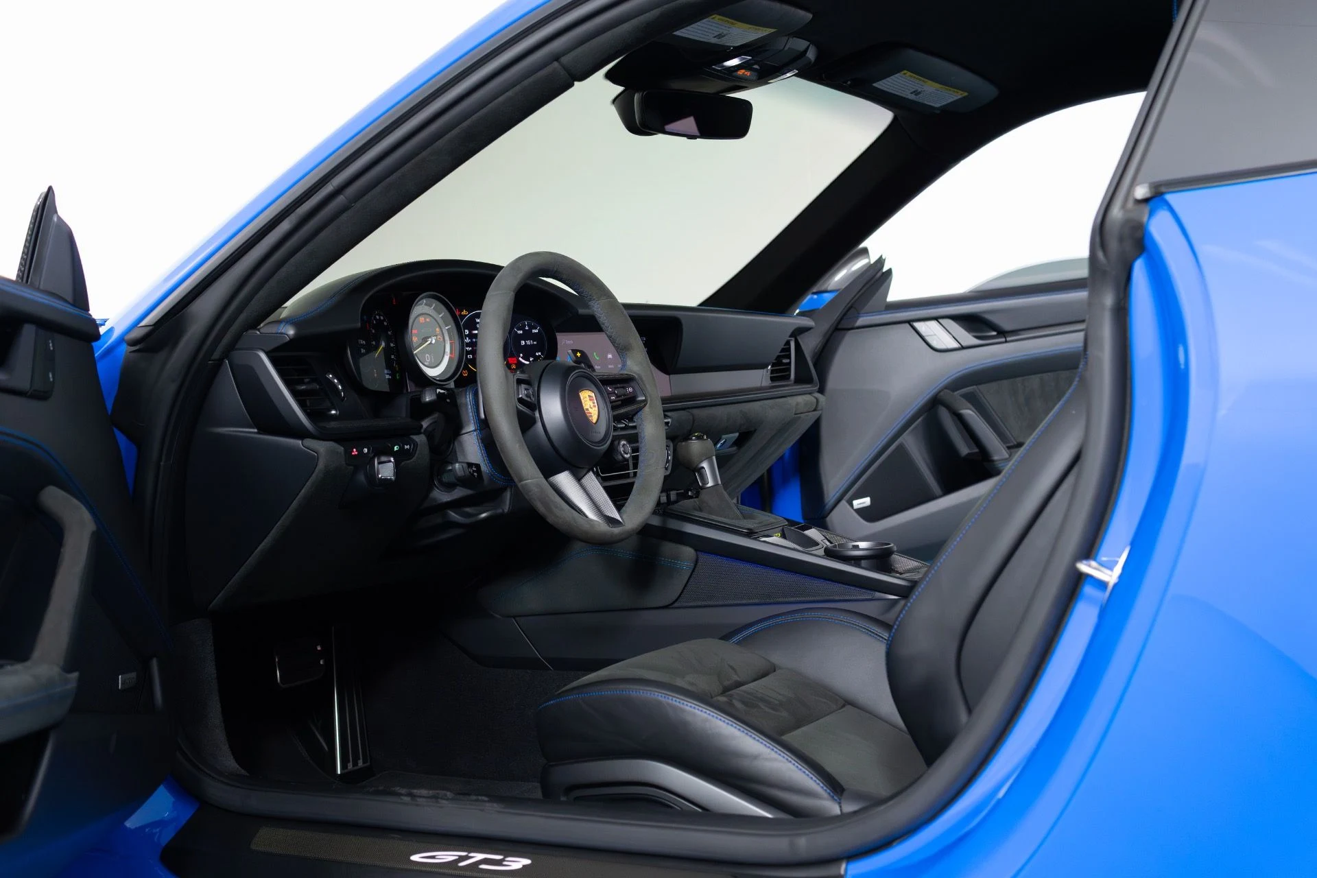 mph005_2483825062_Used_2023_Porsche_911_GT_3_1781936511_2e368195a3