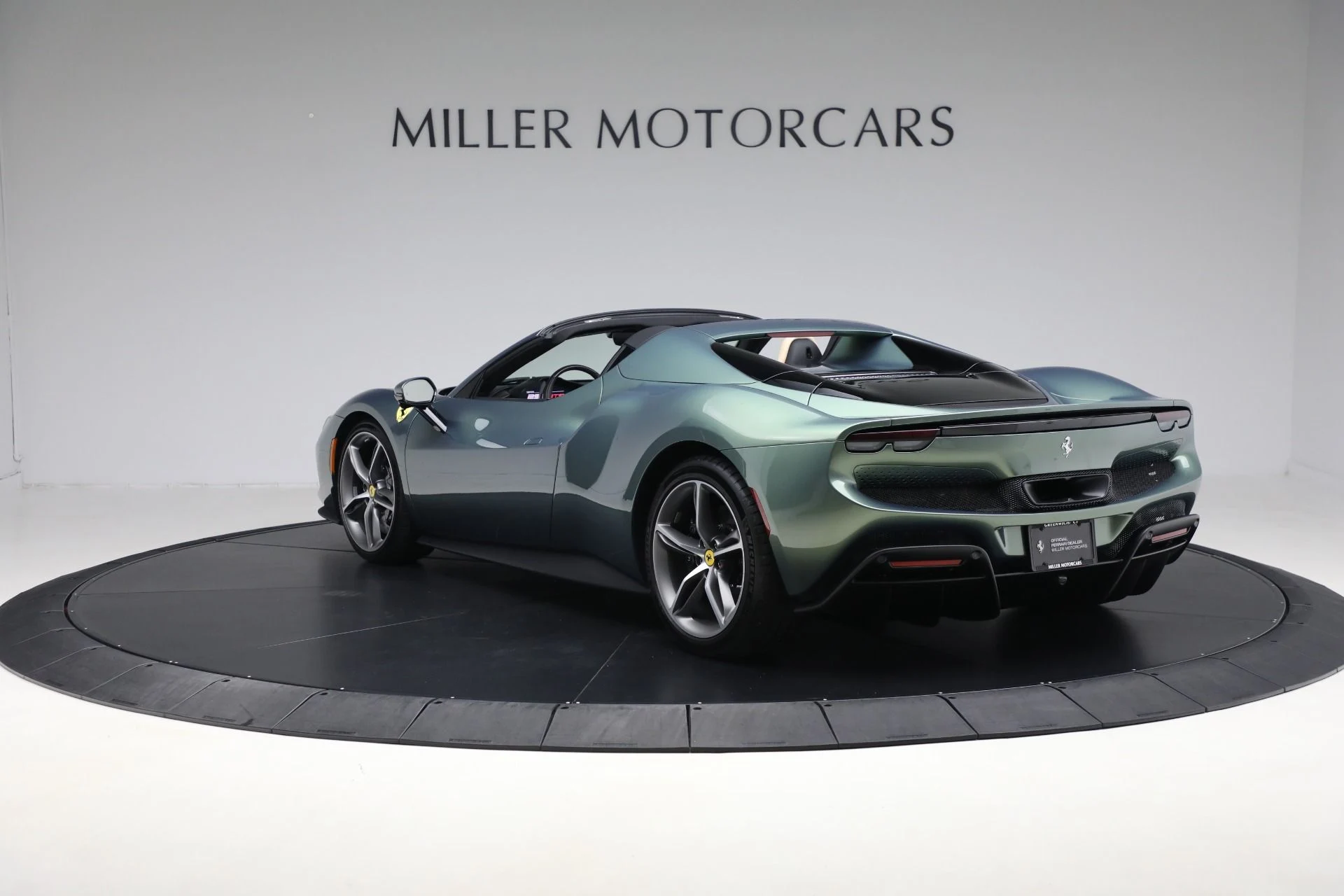mph005_2484924309_Used_2024_Ferrari_296_GTS_253e2b9e42