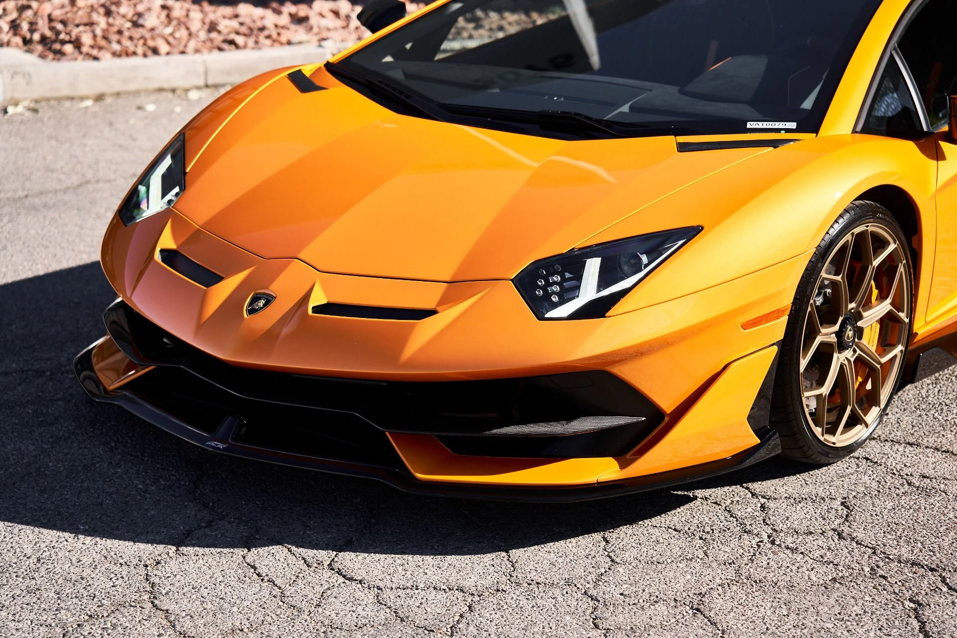 mph005_2490475417_Used_2021_Lamborghini_Aventador_SVJ_Base_1755224573_cf53216982