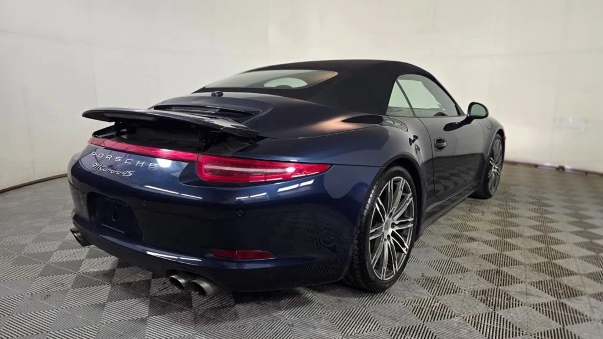 mph005_2494588049_80192f60b22b39a6f6600a8dba8c54f0x_500512f3c1