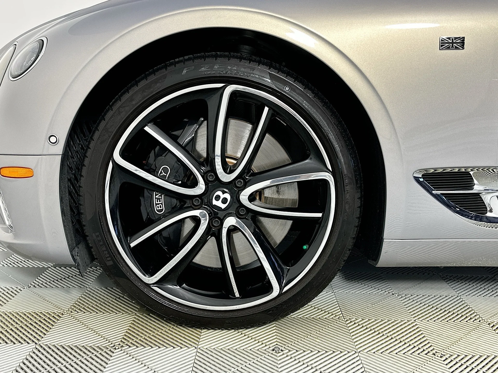 mph005_2505192629_6_d42ab25396