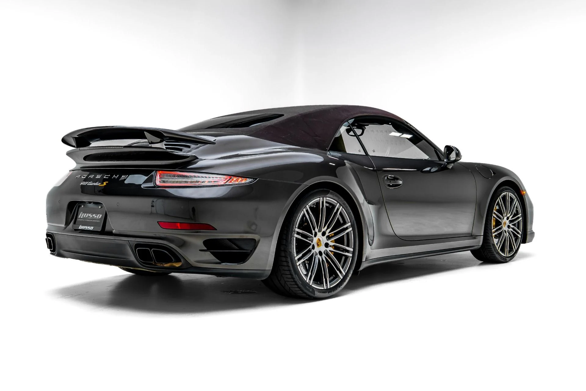 mph005_2512964202_Used_2015_Porsche_911_Turbo_S_1783626477_82f6c446e4
