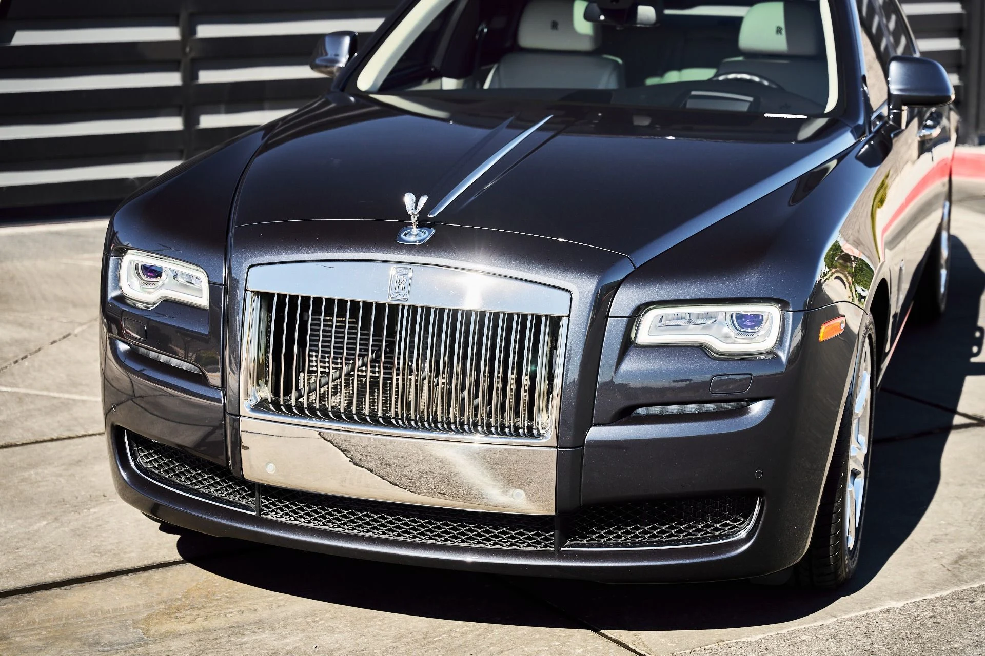 mph005_2520700458_Used_2016_Rolls_Royce_Ghost_Base_1791332922_57a706fe5d