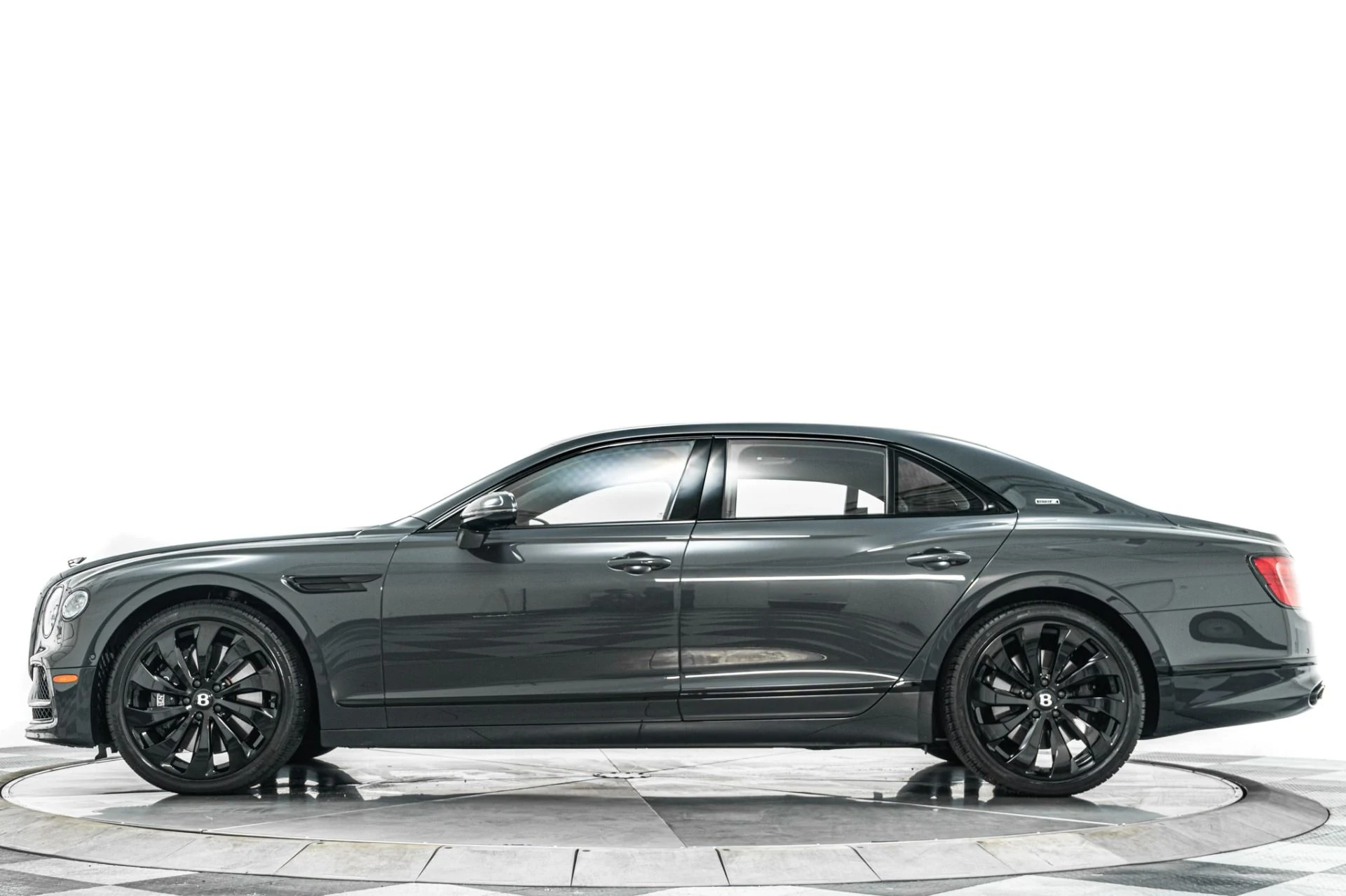 mph005_2526138741_Used_2024_Bentley_Flying_Spur_Edition_8_243_K_MSRP_Rotating_Display_Panoramic_Roof_1782501581_8abbfd55d7