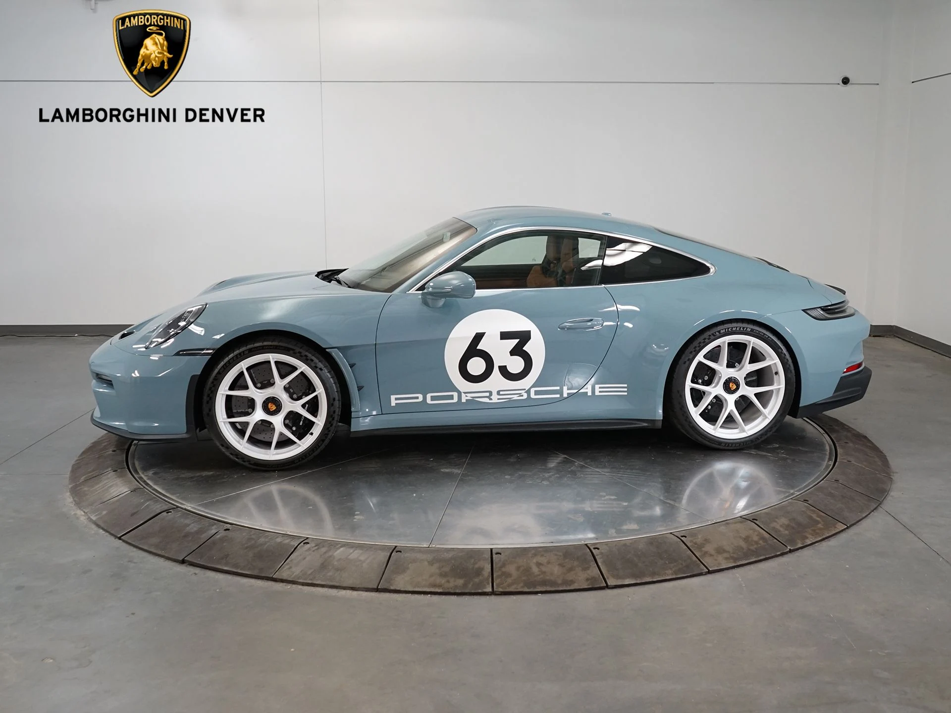 mph005_2526798094_f026b83814a6cb56d44287b0441f78aex_1708228a78