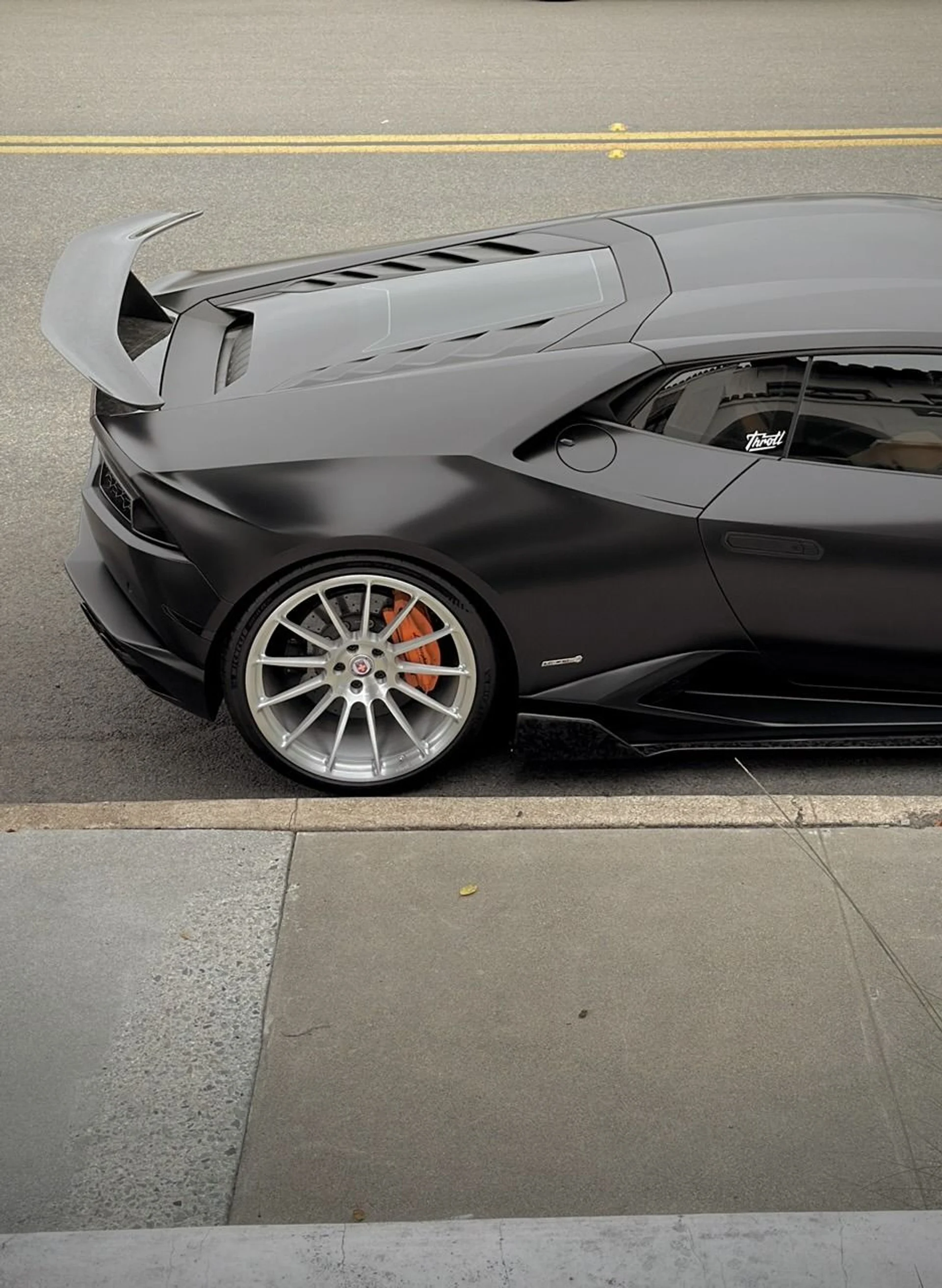 mph005_2528677639_Used_2015_Lamborghini_Huracan_LP_610_4_1782164157_9e42b3a741