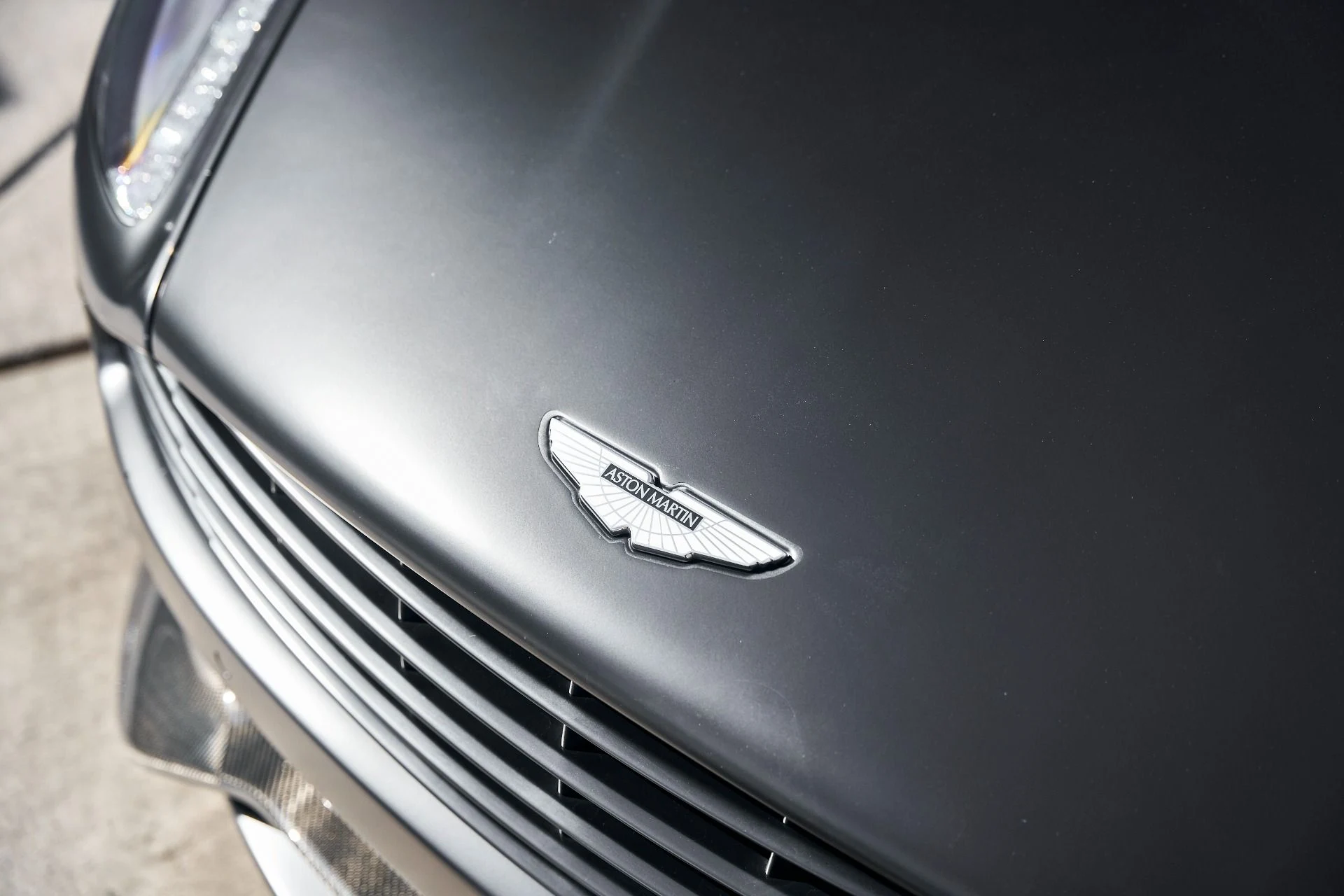 mph005_2530210252_Used_2014_Aston_Martin_Vanquish_V12_1773193784_be742b6a2f