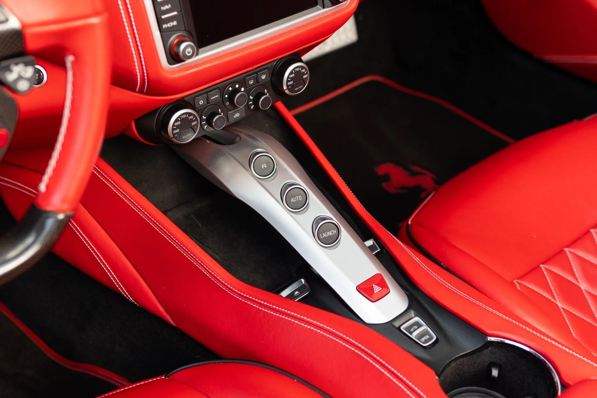 mph005_2532324937_Used_2017_Ferrari_California_T_1767901173_74f93e19c8