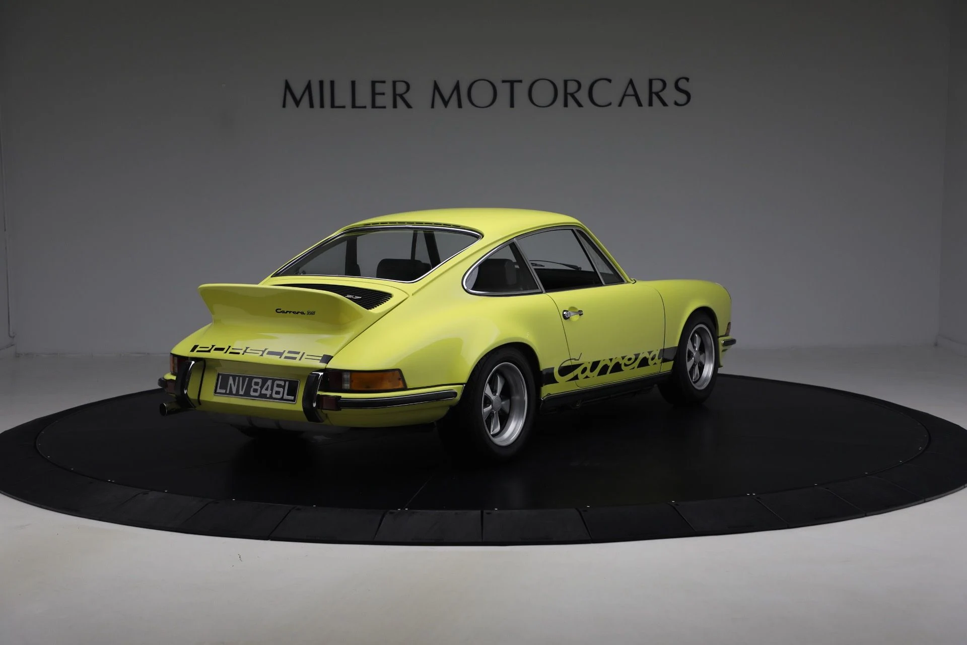 mph005_2532764049_Used_1973_Porsche_911_Carrera_RS_M472_1788297847_4e199407ce