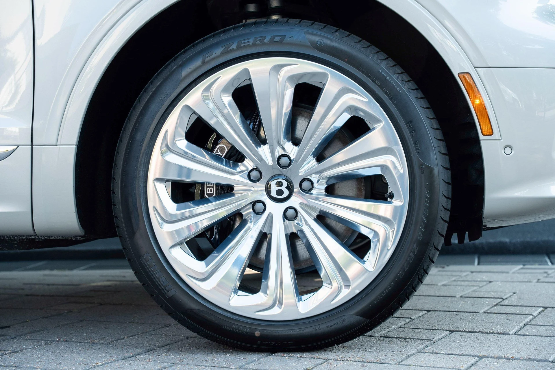 mph005_2535022084_470962090_69063ca3ca1ae070f76ad6f7_8c43917c13