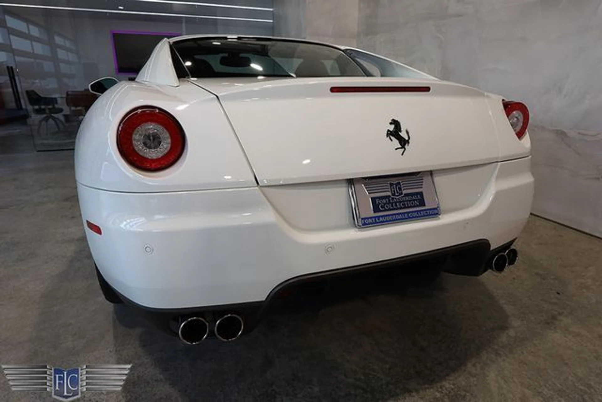 mph005_2539323537_used_2011_ferrari_599_2drcoupegtbfiorano_9689_23067510_10_640_592abf1e01