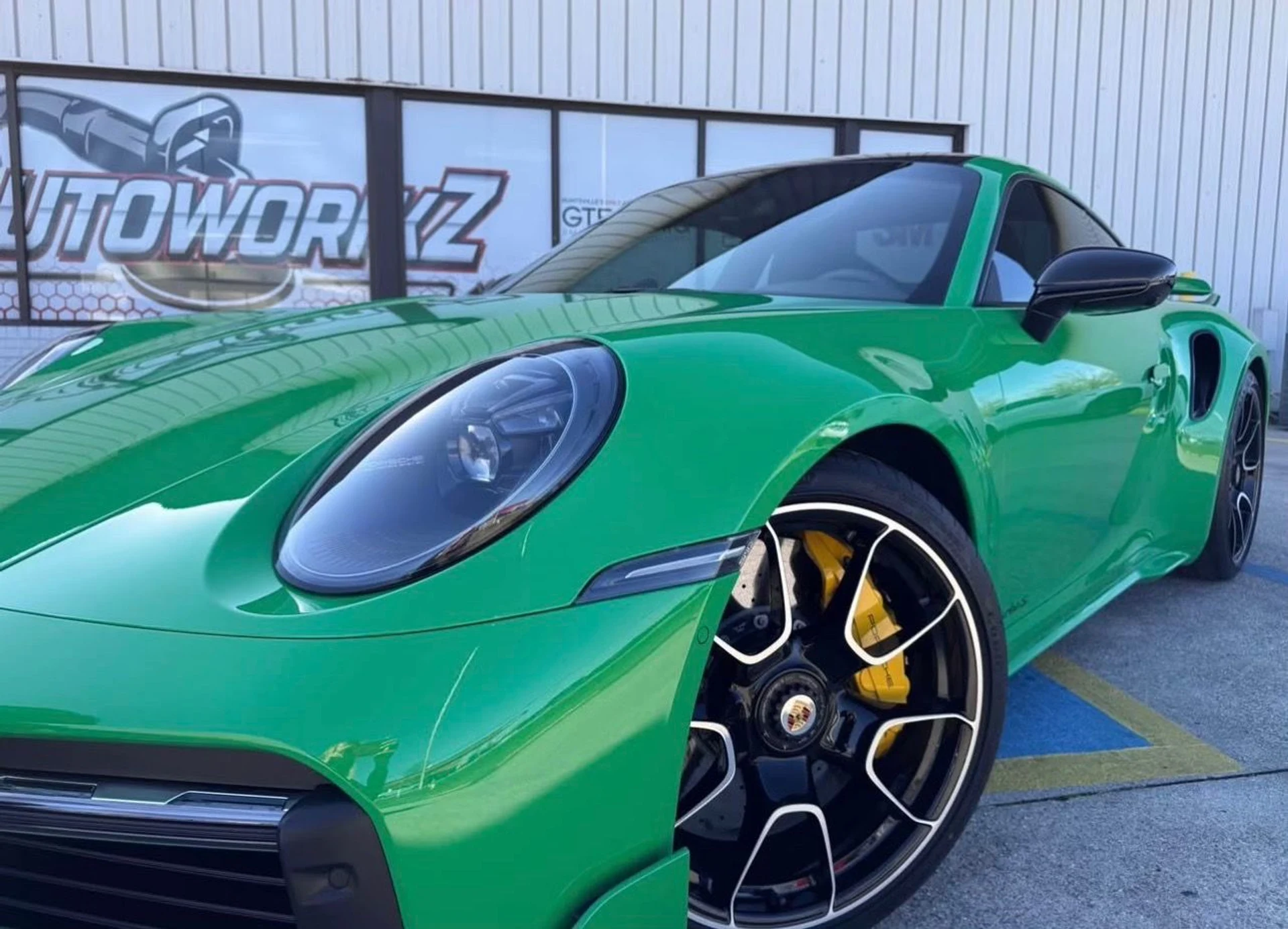 mph005_2546321320_Used_2023_Porsche_911_Turbo_S_1754404864_d8eae468e5