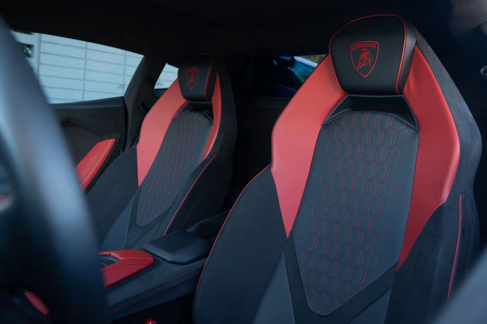 mph005_2556157476_Used_2024_Lamborghini_Revuelto_Mansory_1757354394_6881470fa3
