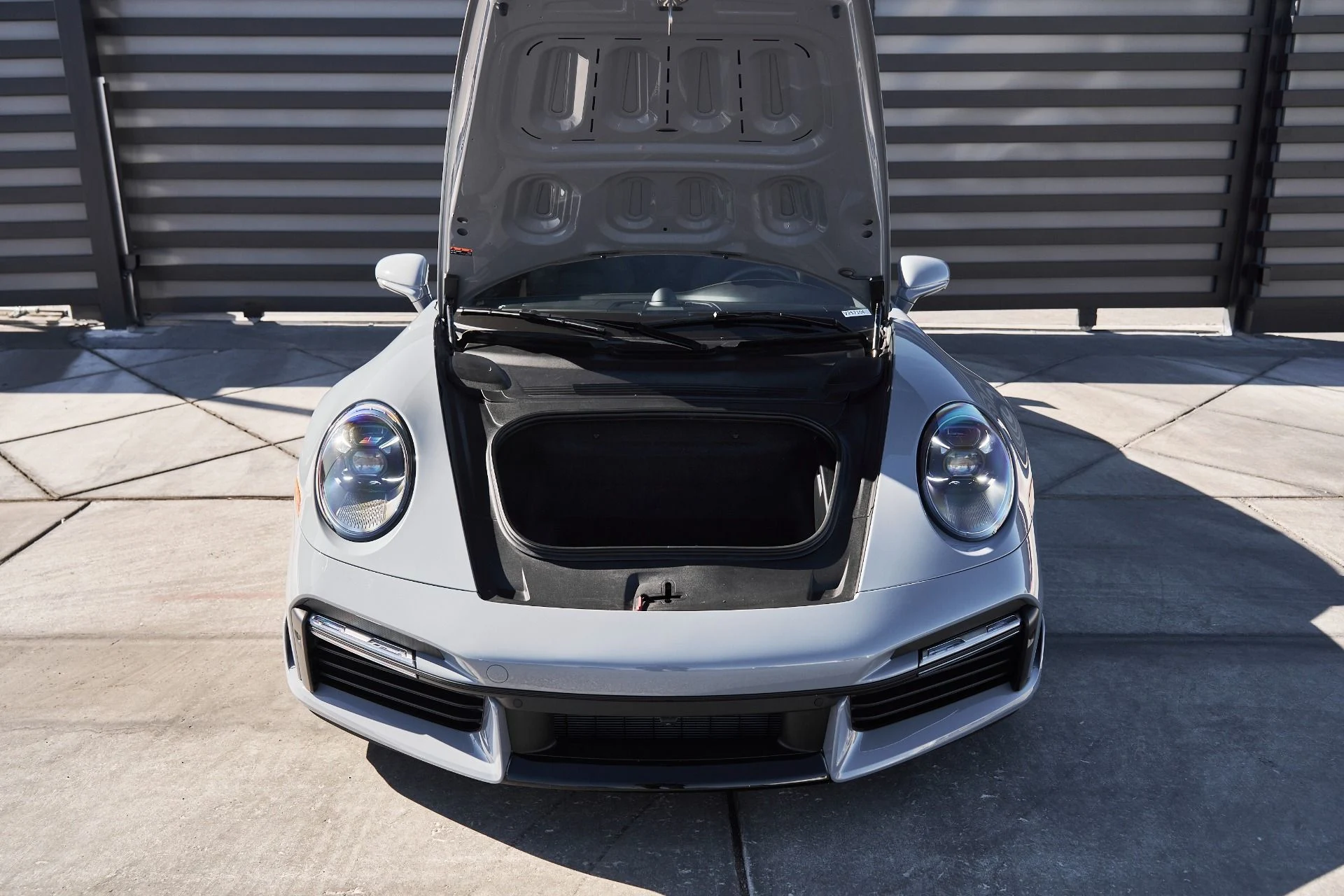 mph005_2557413311_Used_2023_Porsche_911_Turbo_S_1762306903_e62413644a