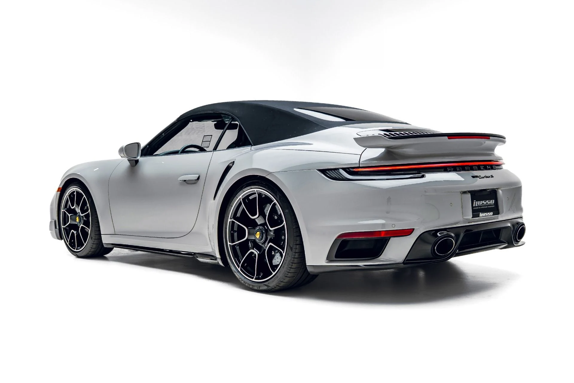 mph005_2559990348_Used_2022_Porsche_911_Turbo_S_Cabriolet_1782847623_d14a235ef0