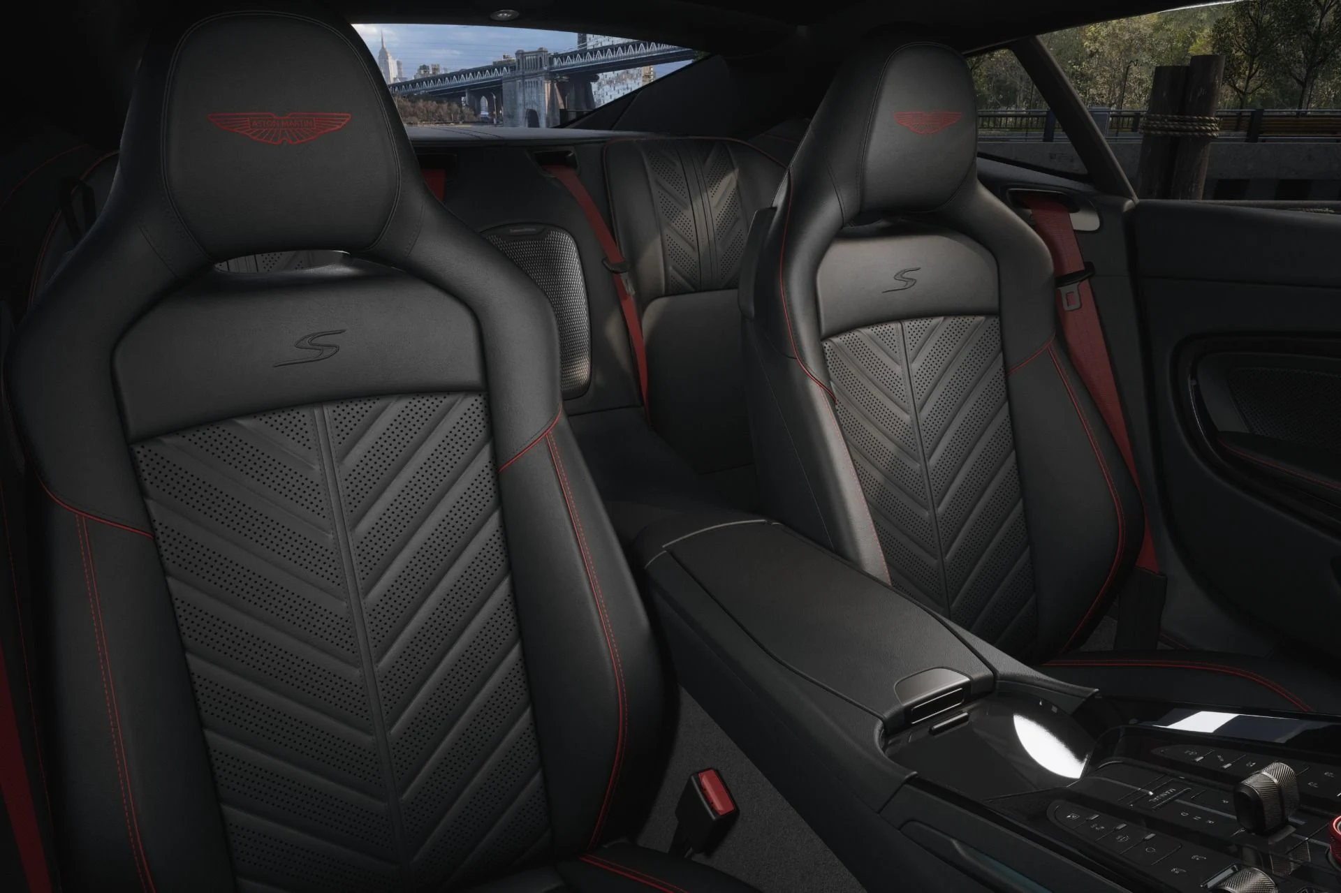 mph005_2570749949_New_2027_ASTON_MARTIN_DB_12_S_COUPE_V8_S_1792440453_d29c5e42b1