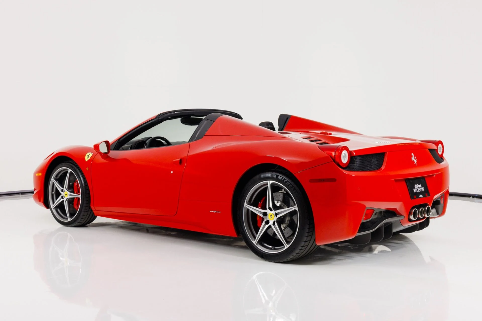 mph005_2574922088_Used_2013_Ferrari_458_Spider_1790709068_488bccbcff