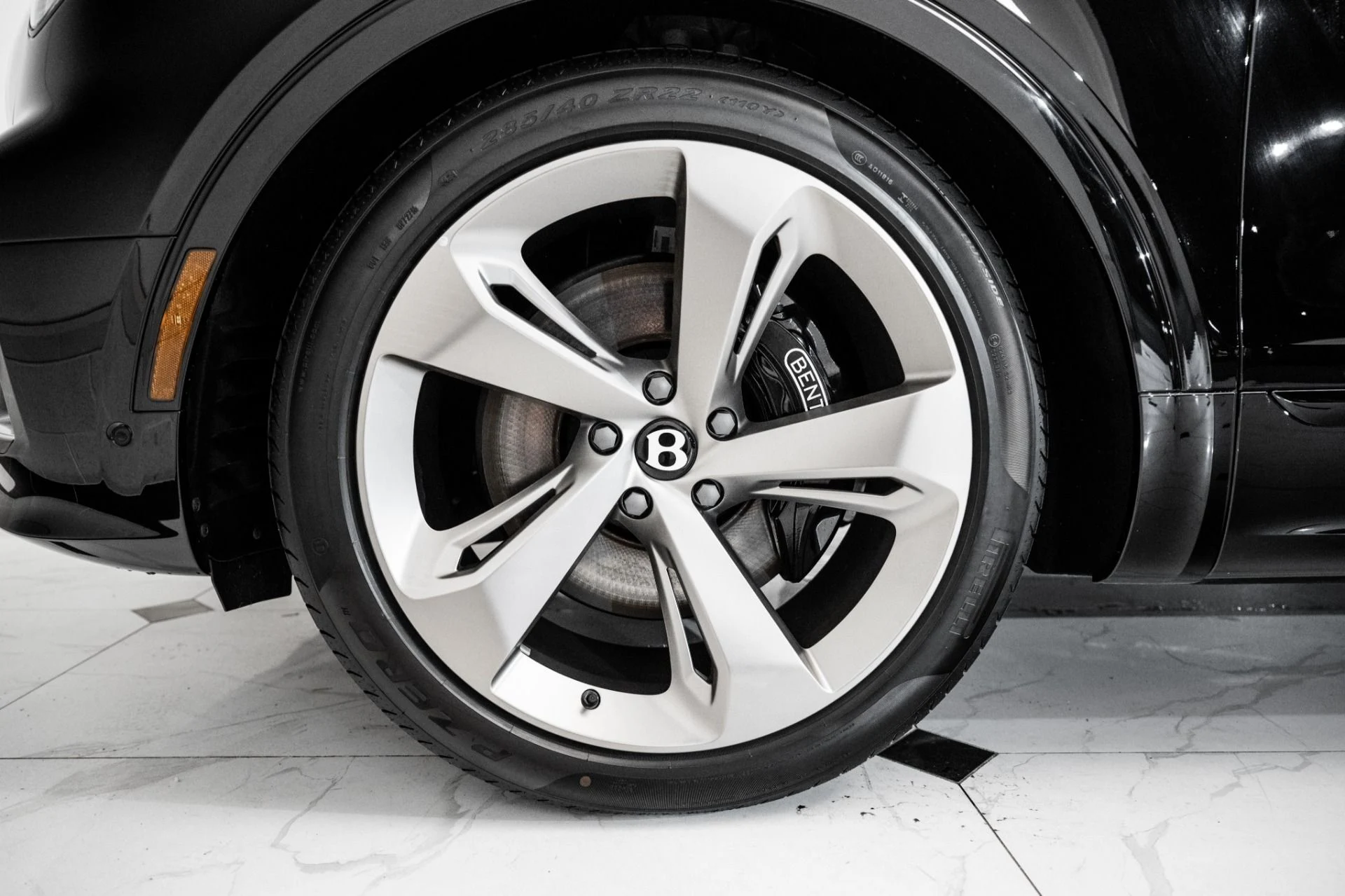 mph005_2579934282_New_2025_Bentley_BENTAYGA_EWB_AZURE_V8_Azure_V8_1749659689_c6ef2f1bca