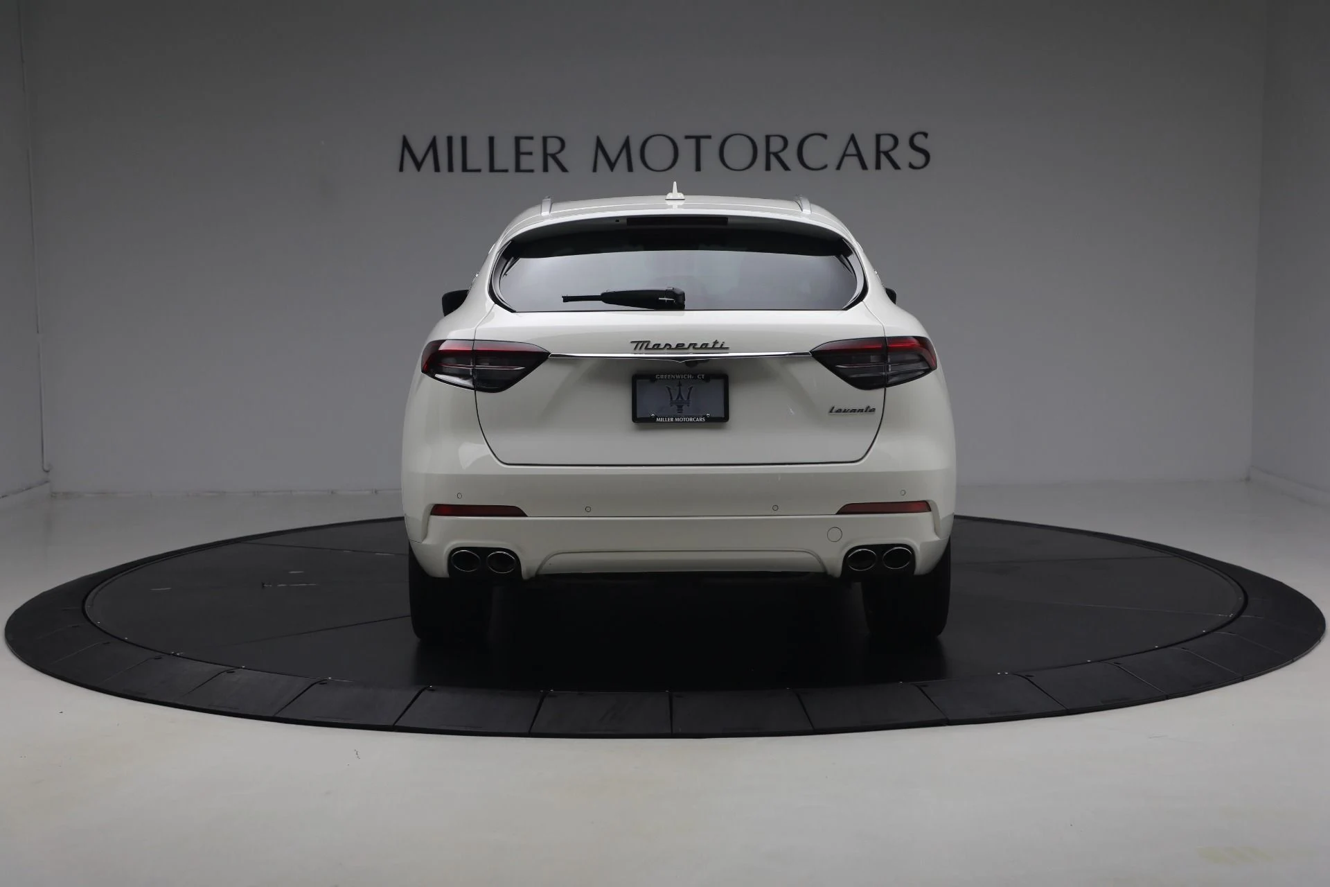 mph005_2580768750_Used_2023_Maserati_Levante_GT_1781292715_1a4d088ba4