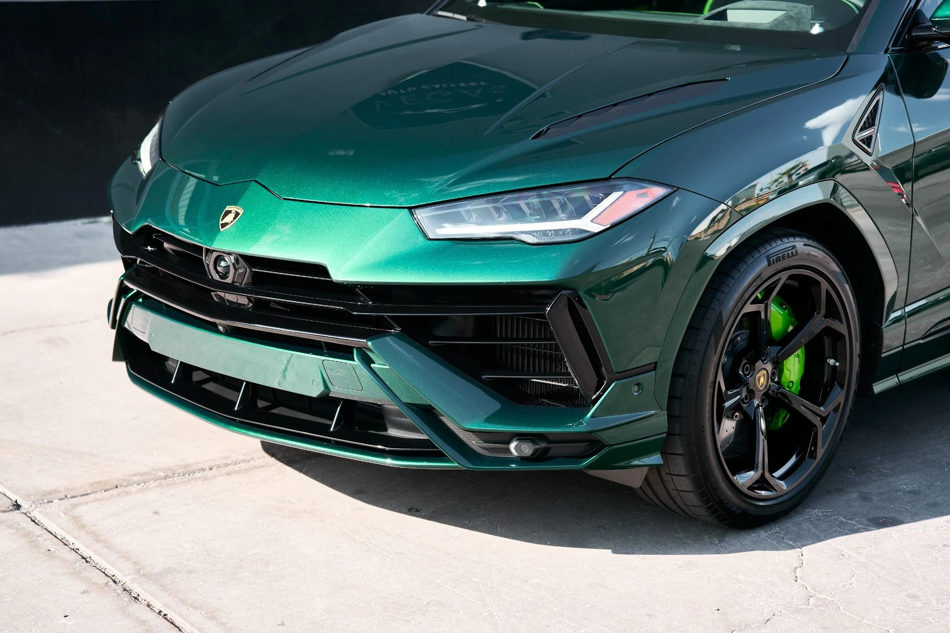 mph005_2582467790_Used_2024_Lamborghini_Urus_S_1749338222_6664587780