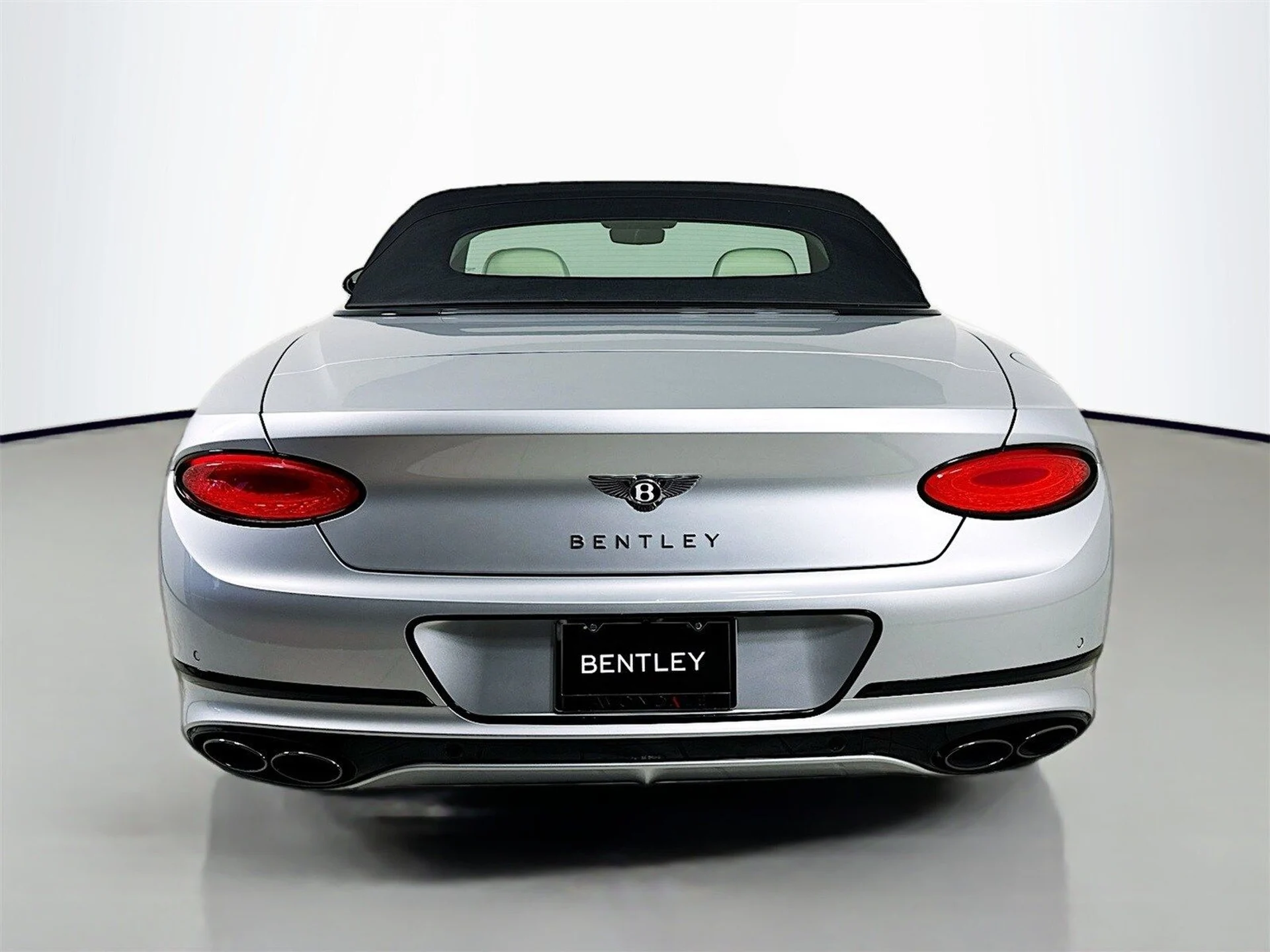 mph005_2589060214_431fedf24bde13901534775bf543e252x_aa8dbfe71a