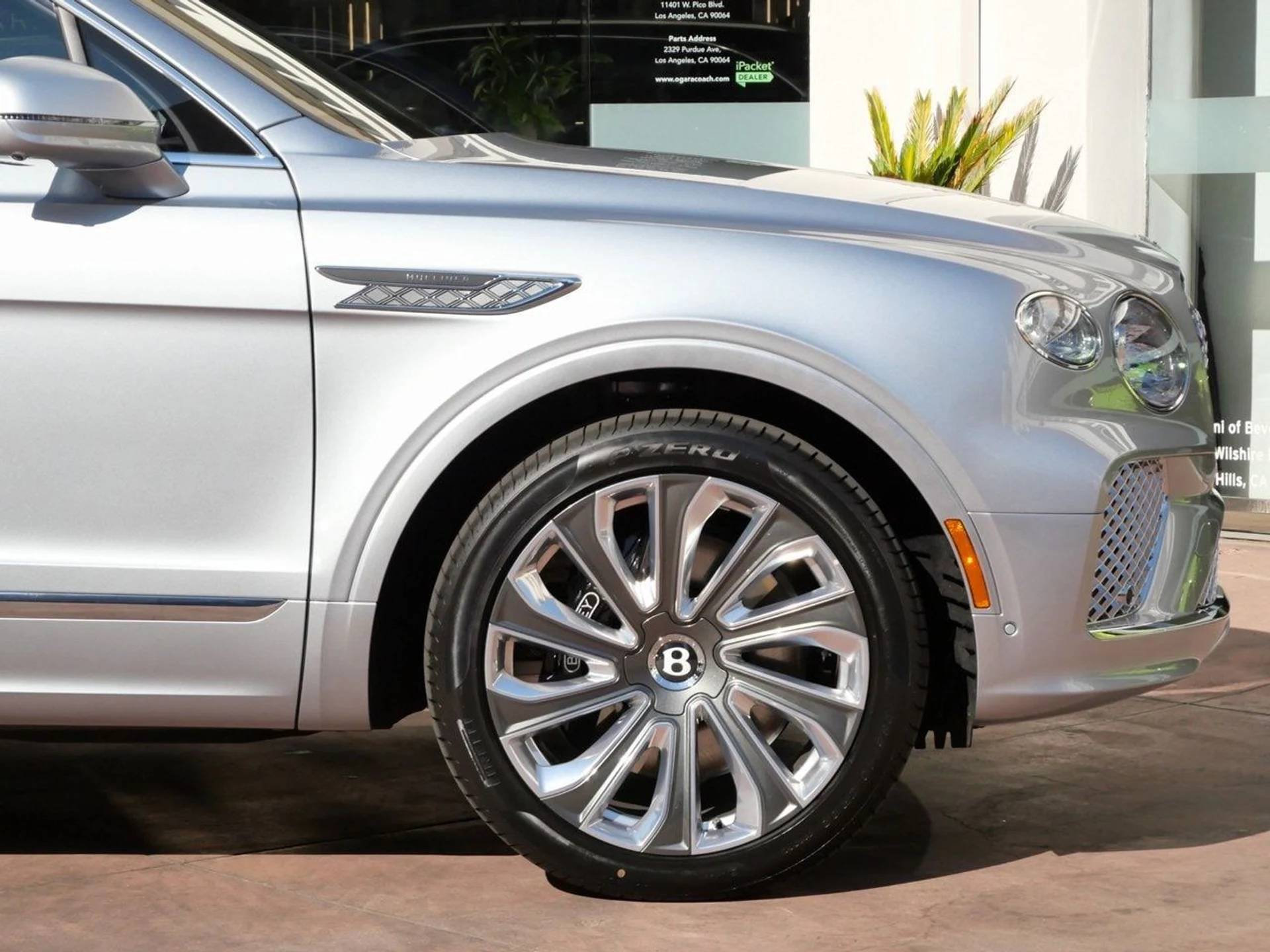 mph005_2595638747_1d3cce2f00635c7cce7b9798d9d61a3fx_f6682ad5ab