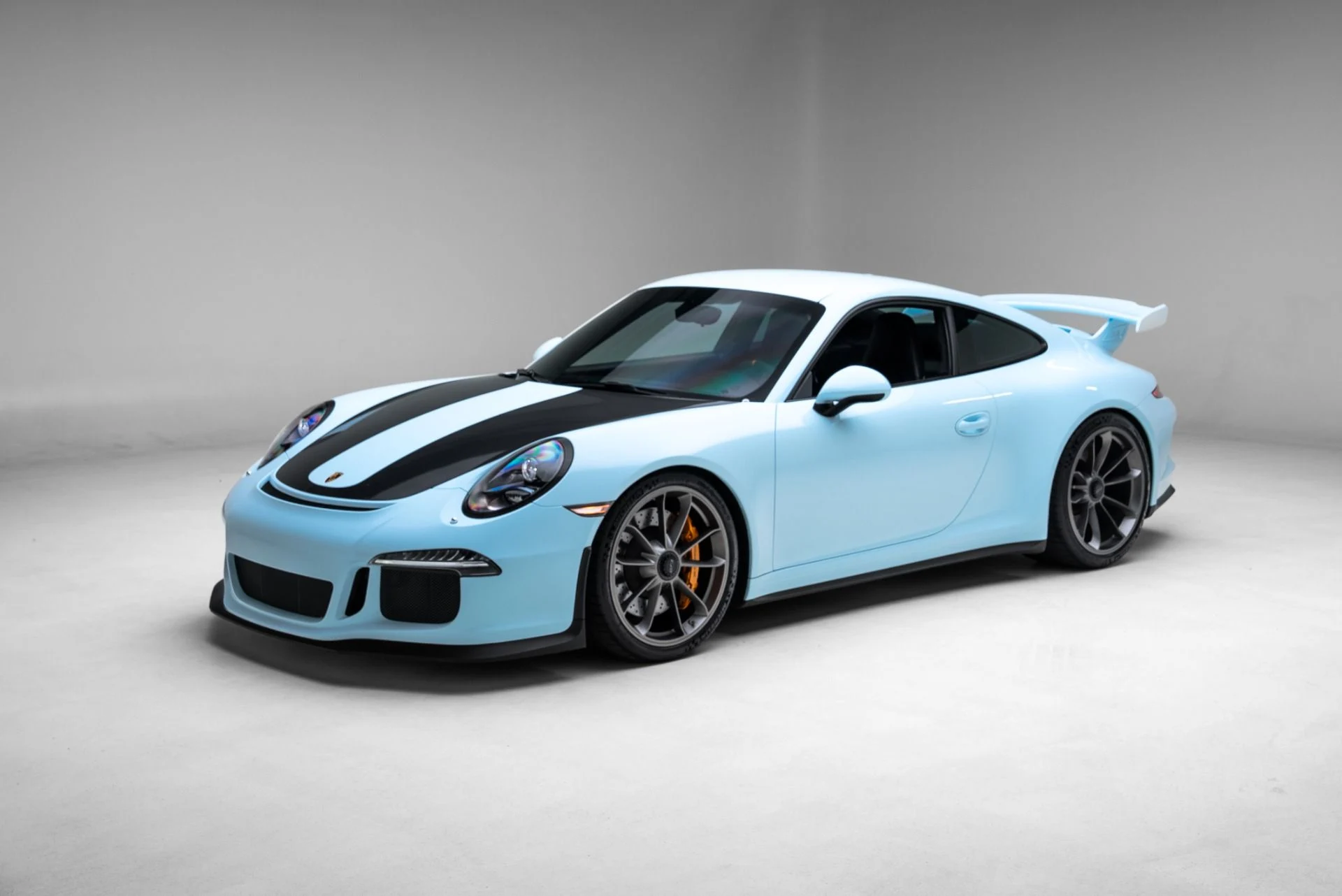 mph005_2601393077_Used_2015_Porsche_911_GT_3_1774894986_8d2bf6f222