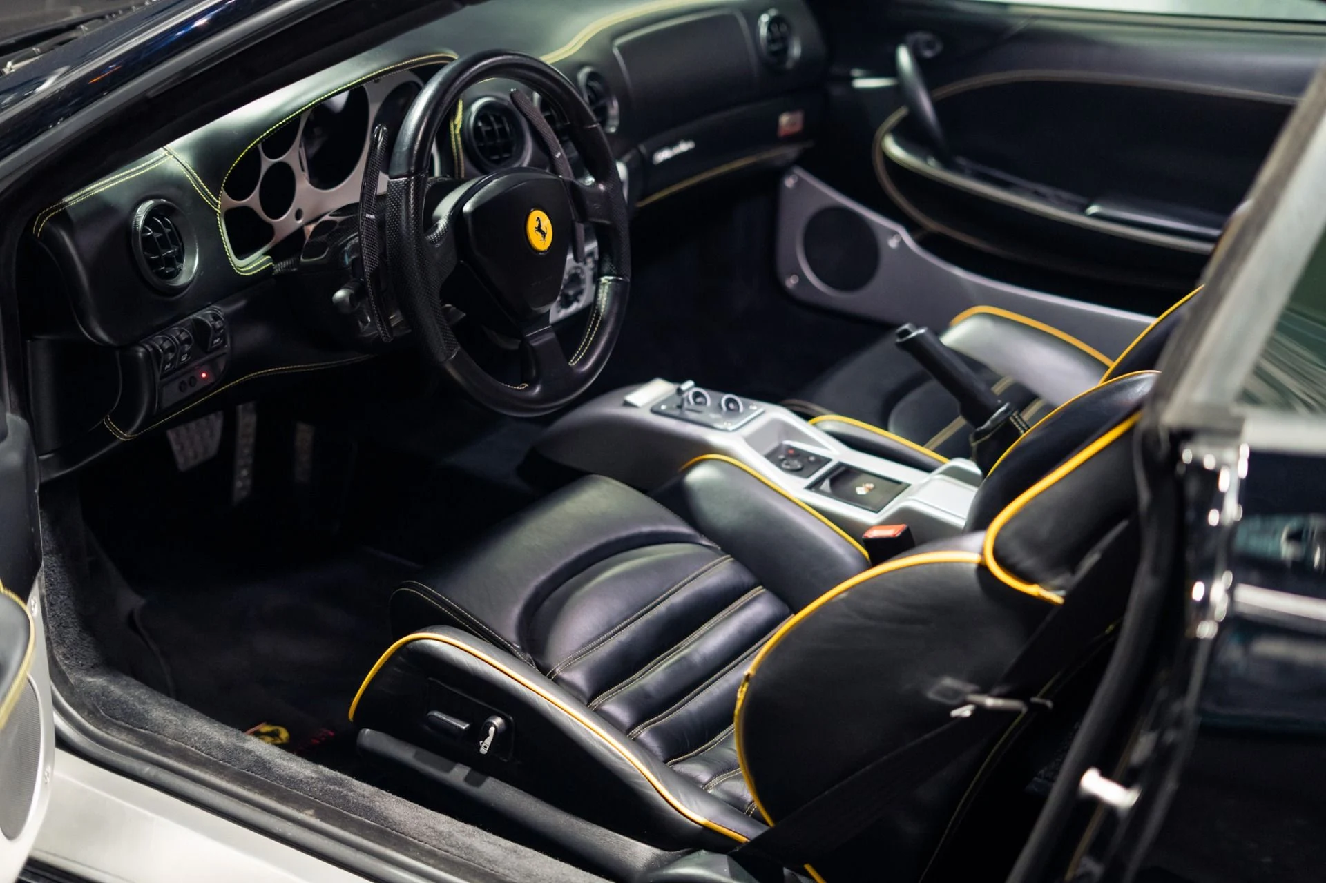 mph005_2605572684_Used_2003_Ferrari_360_Modena_1785011748_653da70de3
