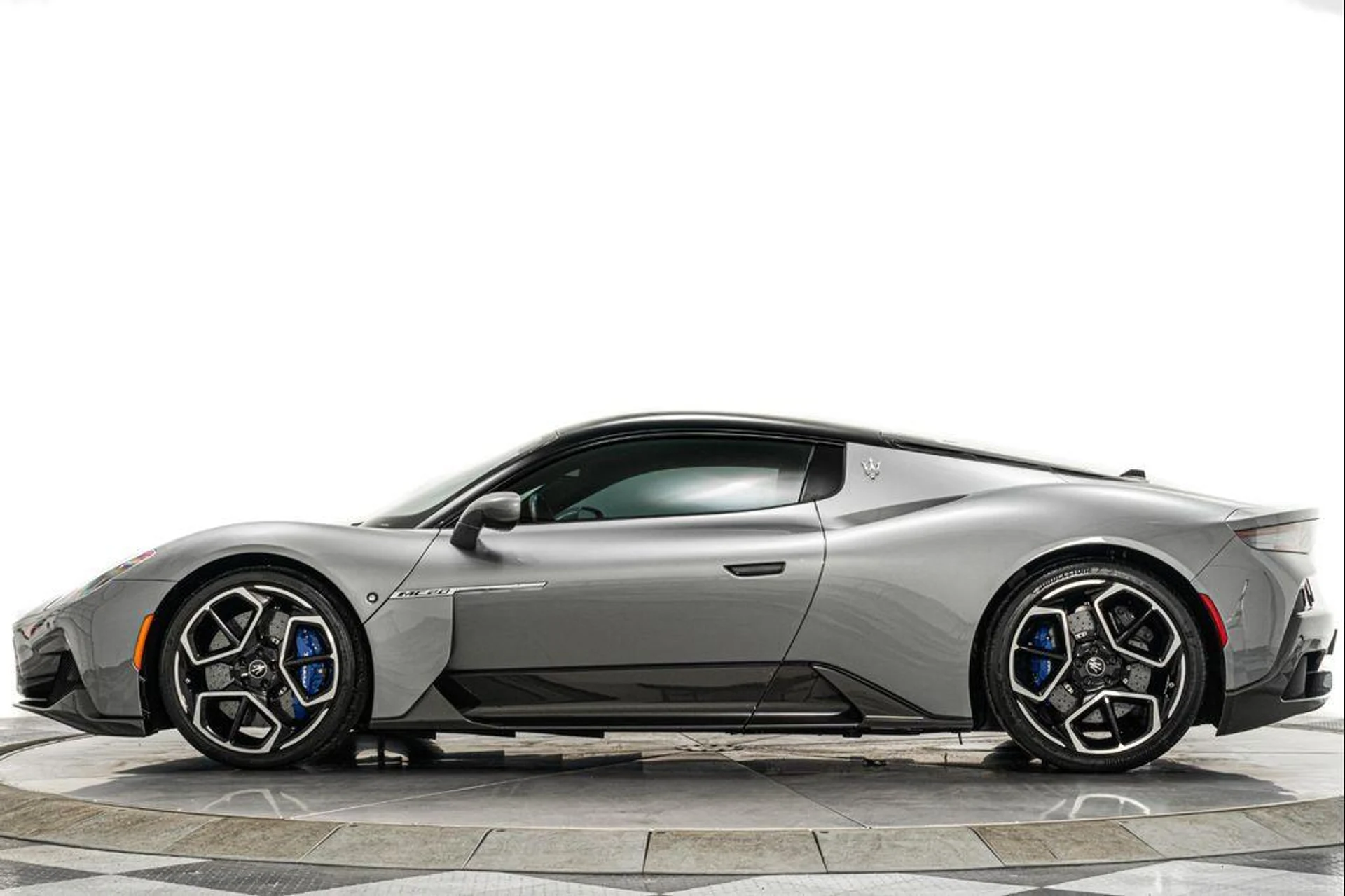 mph005_2606612707_0uk_Cs_Ms_S94_O5z_SAU_Isgq_A_Sh_MRZM_4bea91b7be