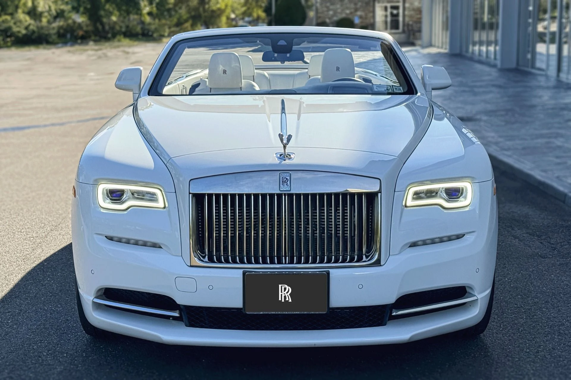 mph005_2614861101_Used_2021_Rolls_Royce_Dawn_1755689283_5429a14b16