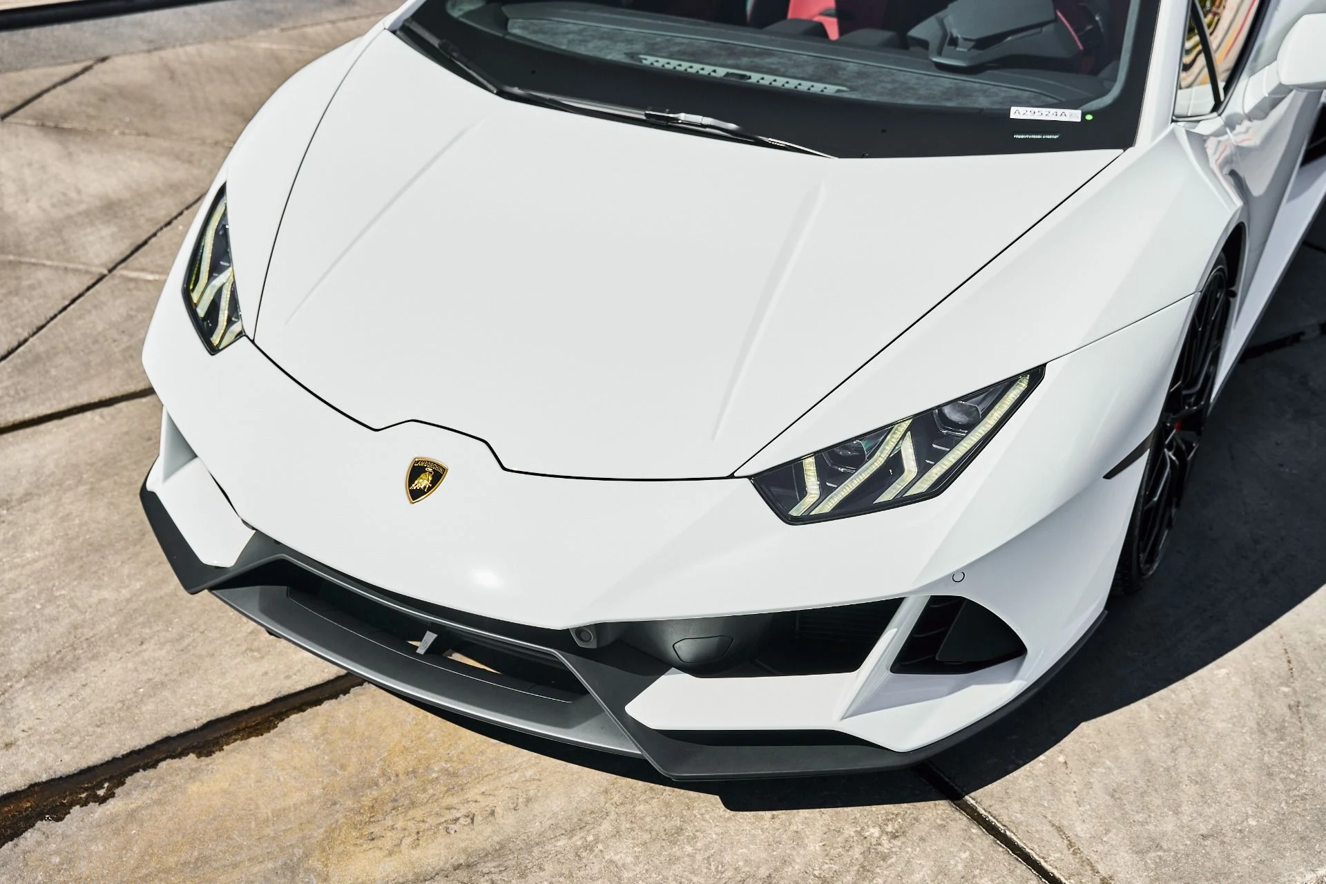 mph005_2616947637_Used_2024_Lamborghini_Huracan_EVO_Base_1791337043_02c7c2c987